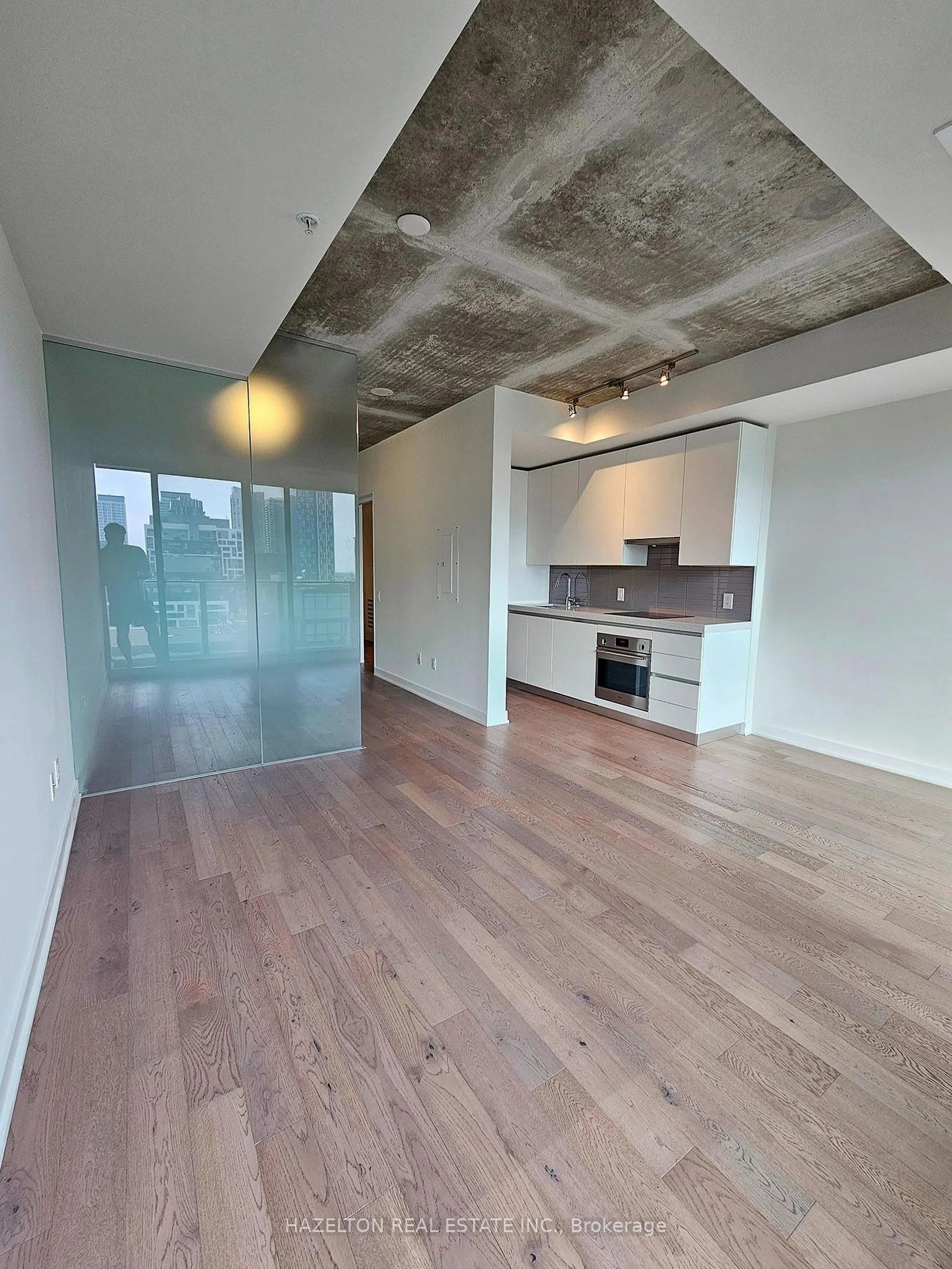 A pic of a room for 629 King St #1207, Toronto Ontario M5V 1M5