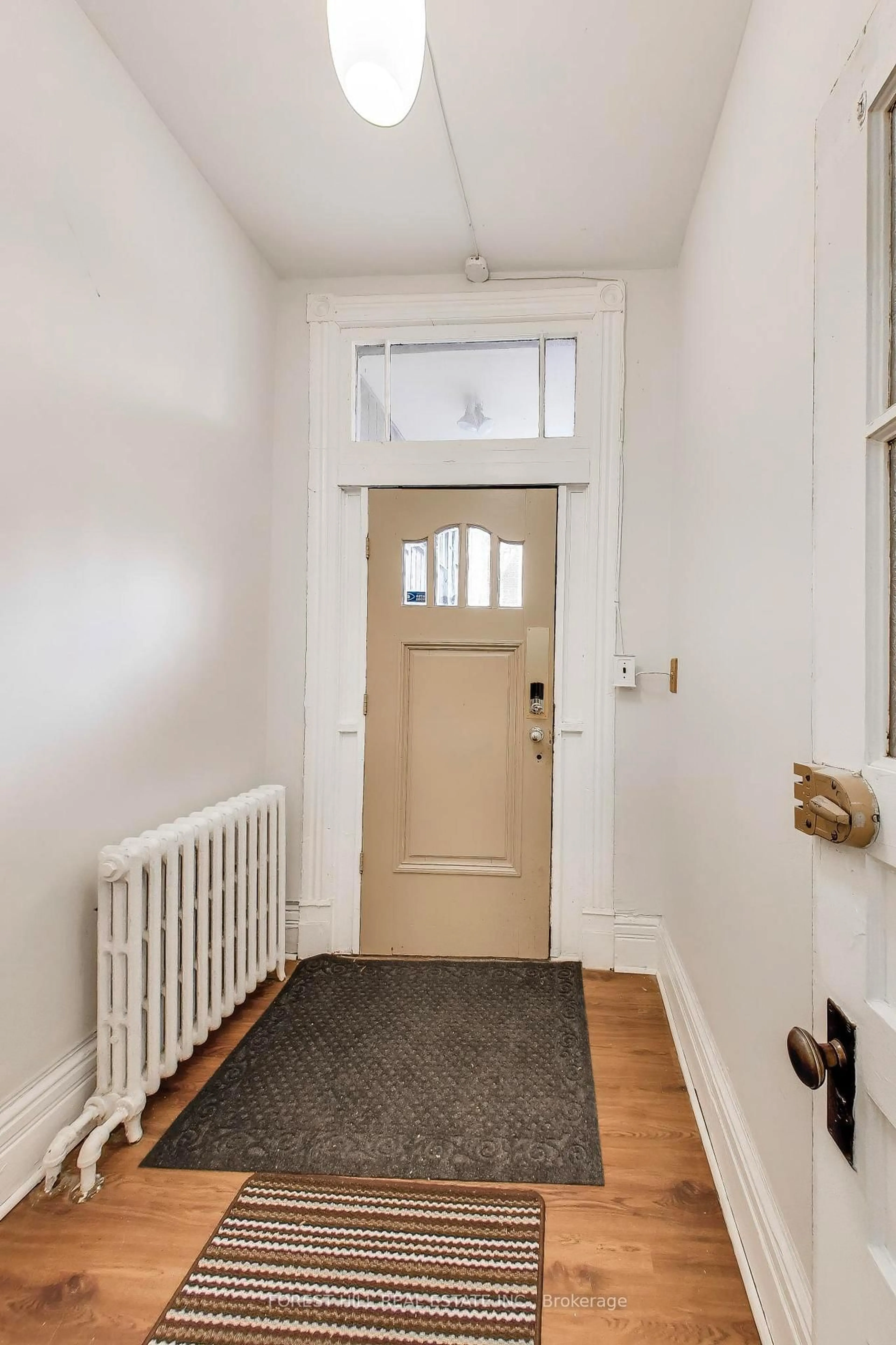 Indoor entryway for 30 Robert St, Toronto Ontario M5S 2K3