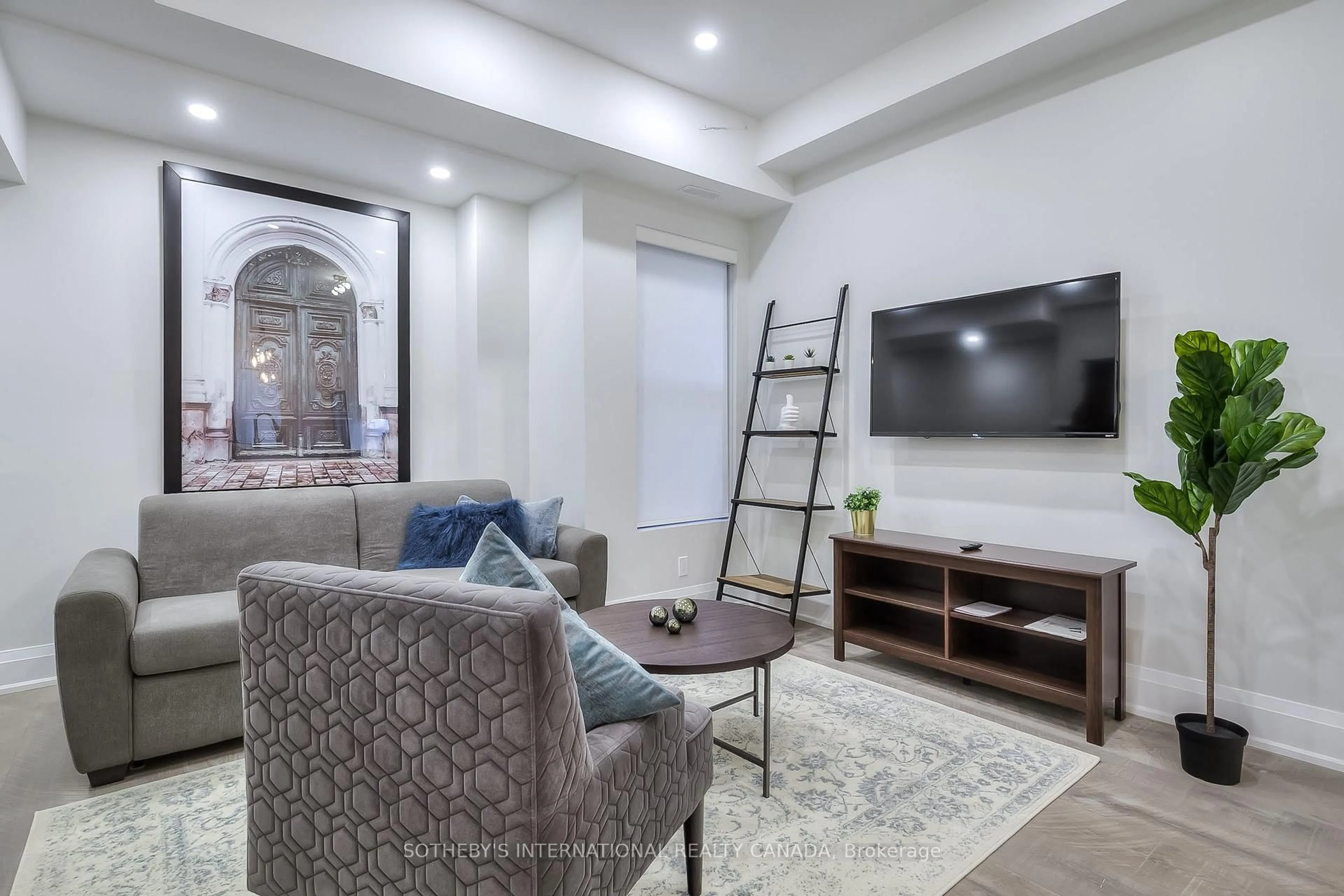Home theater for 366 Ontario St, Toronto Ontario M5A 2V7