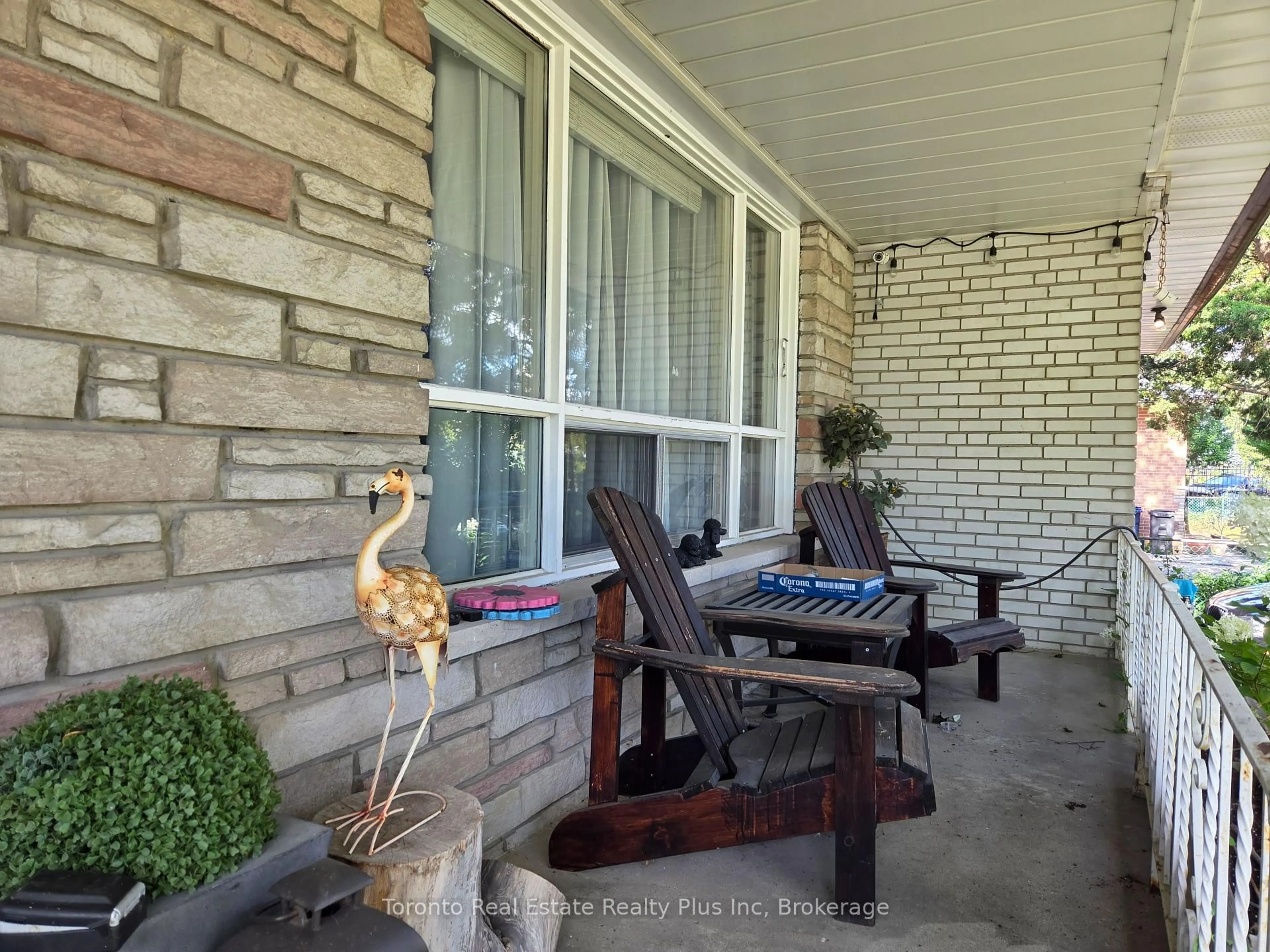 Patio, street for 482 Ruth Ave, Toronto Ontario M2M 2J3