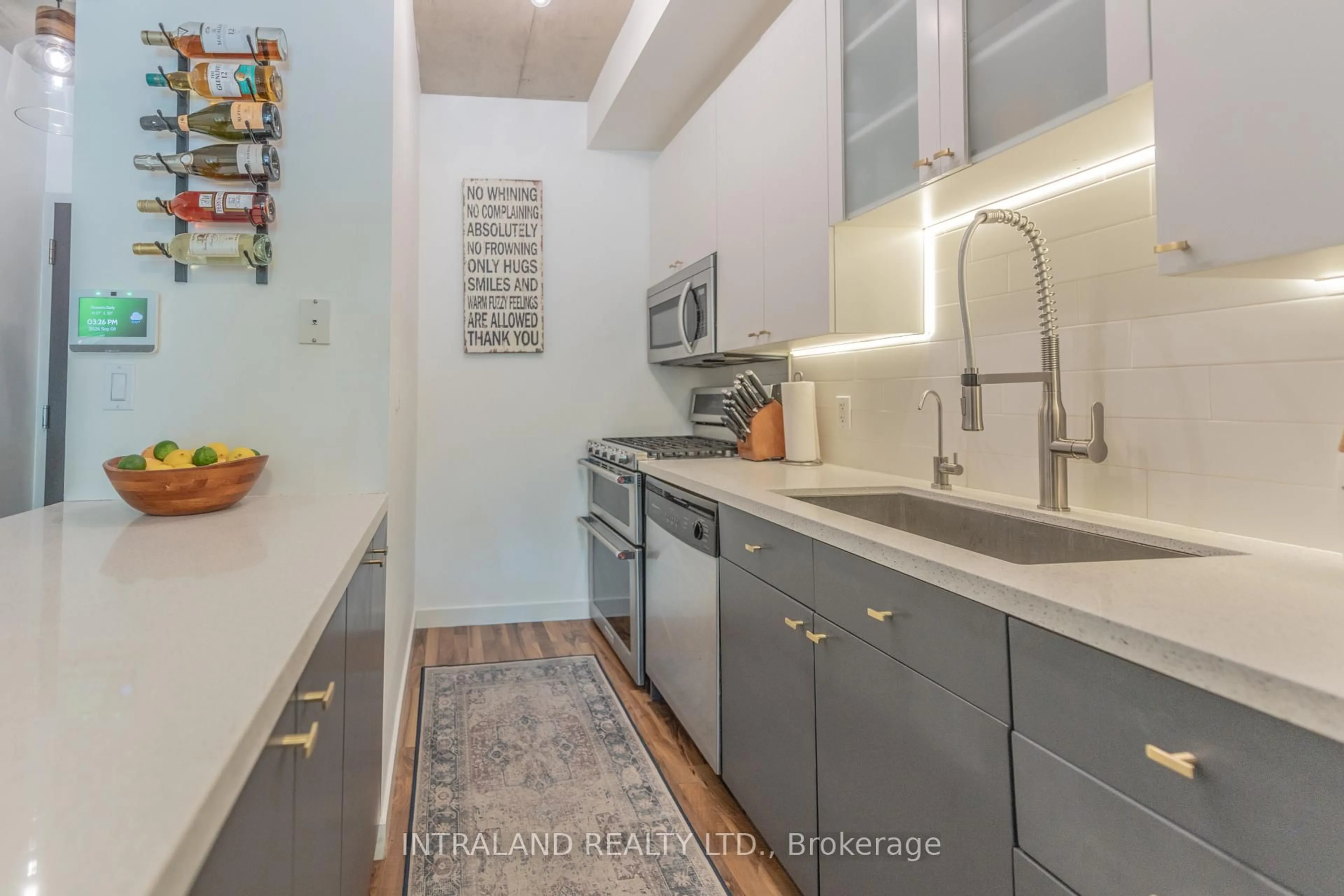 Unknown for 1 Shaw St #113, Toronto Ontario M6K 0A1