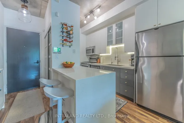 1 Shaw St #113, Toronto 5