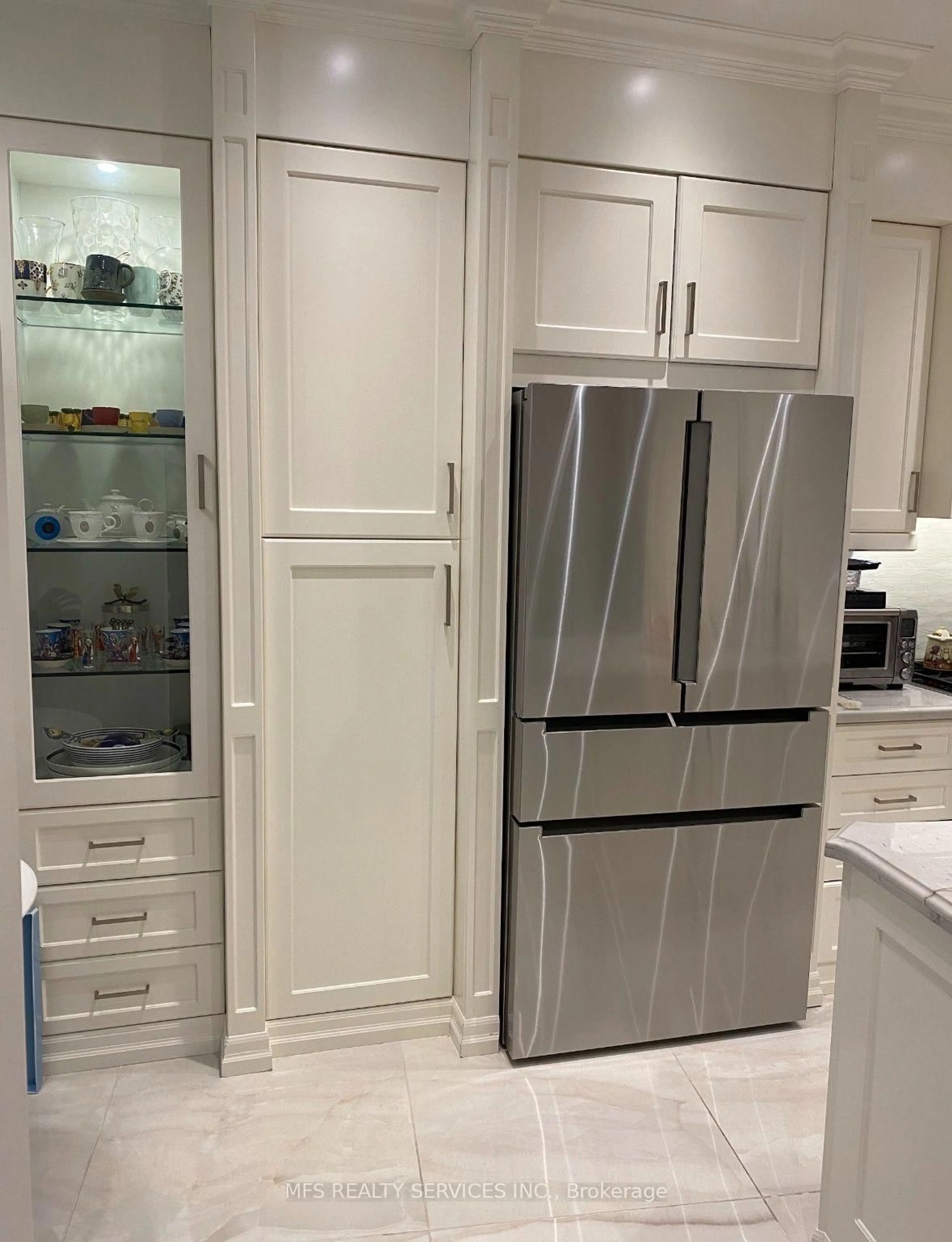 Contemporary kitchen, ceramic/tile floor for 26 David Dunlap Circ, Toronto Ontario M3C 4C1