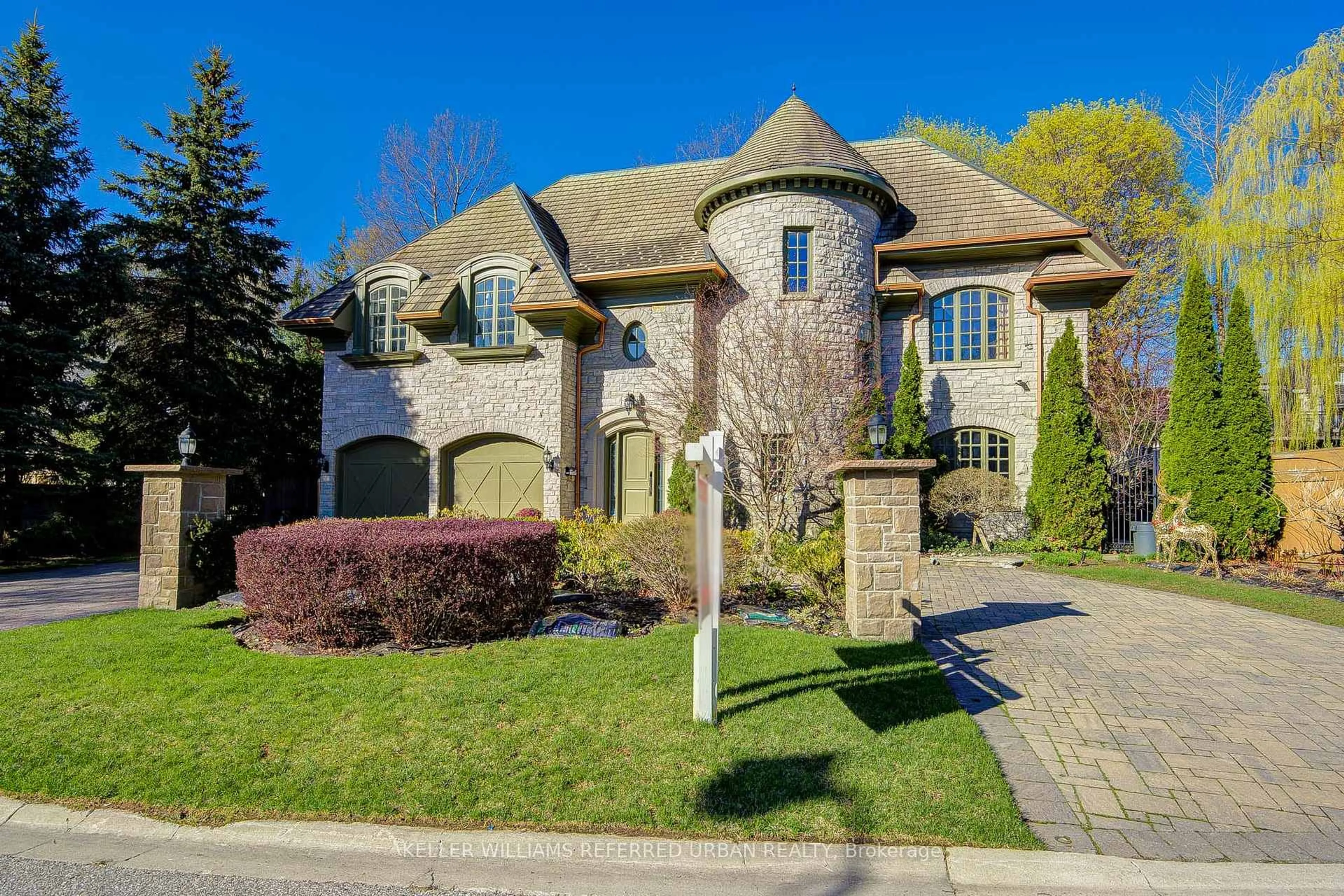 Home with brick exterior material, street for 7 Legacy Crt, Toronto Ontario M2L 2Y7