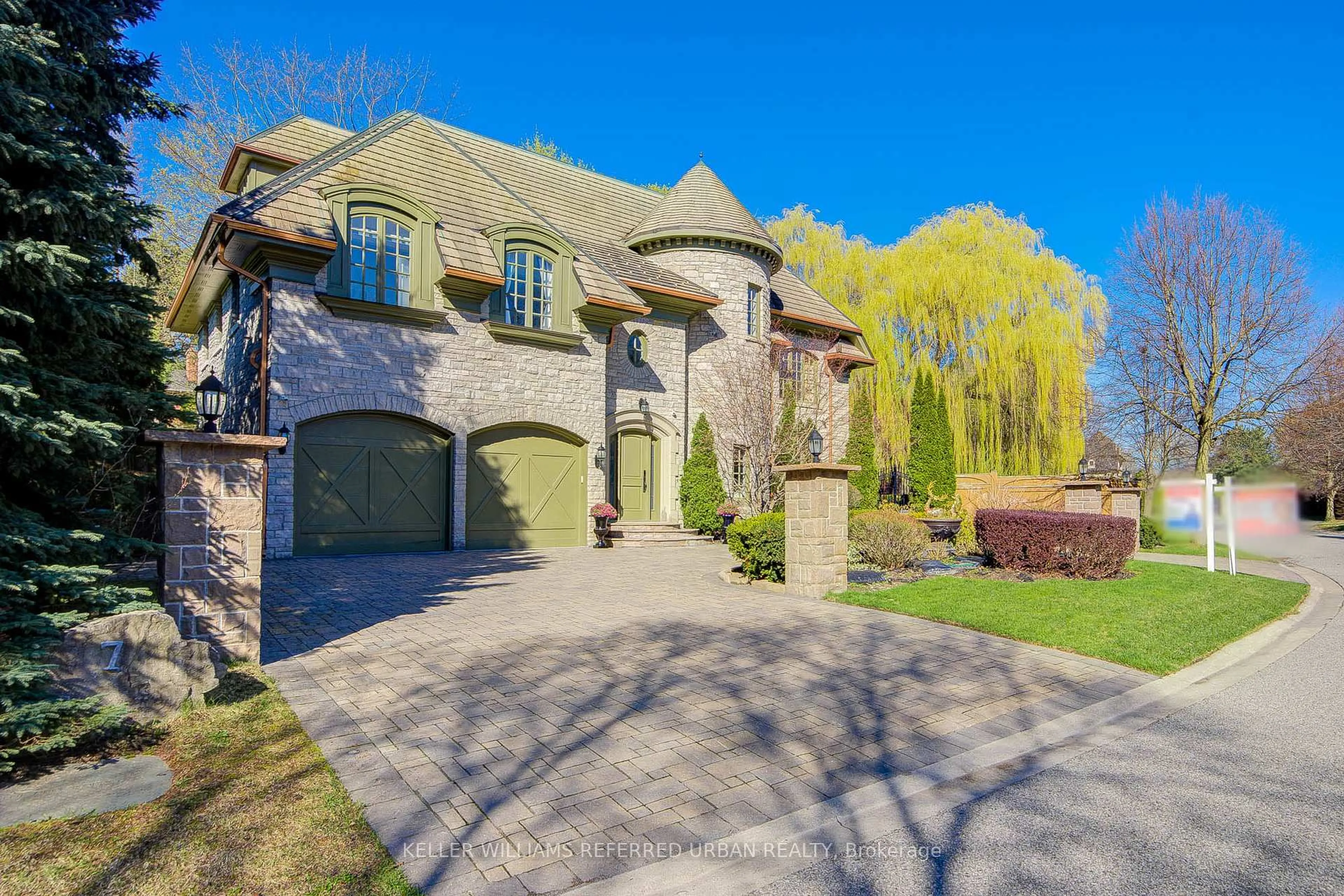 Home with brick exterior material, street for 7 Legacy Crt, Toronto Ontario M2L 2Y7