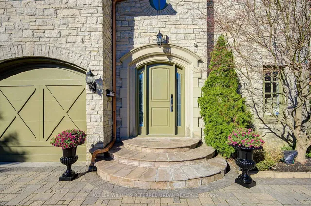7 Legacy Crt, Toronto 3