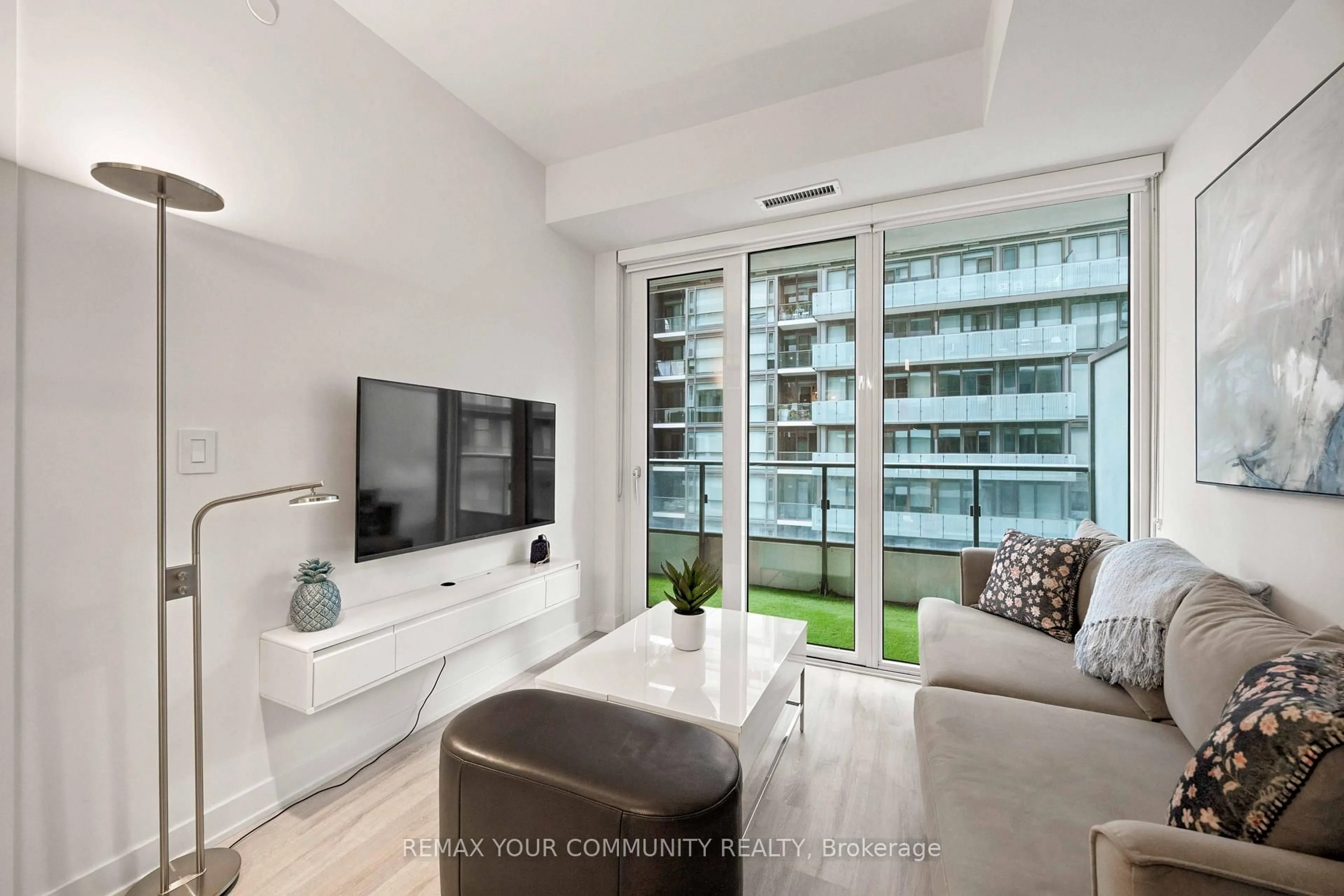 Living room with furniture, unknown for 70 Princess St #1627, Toronto Ontario M5A 0X6