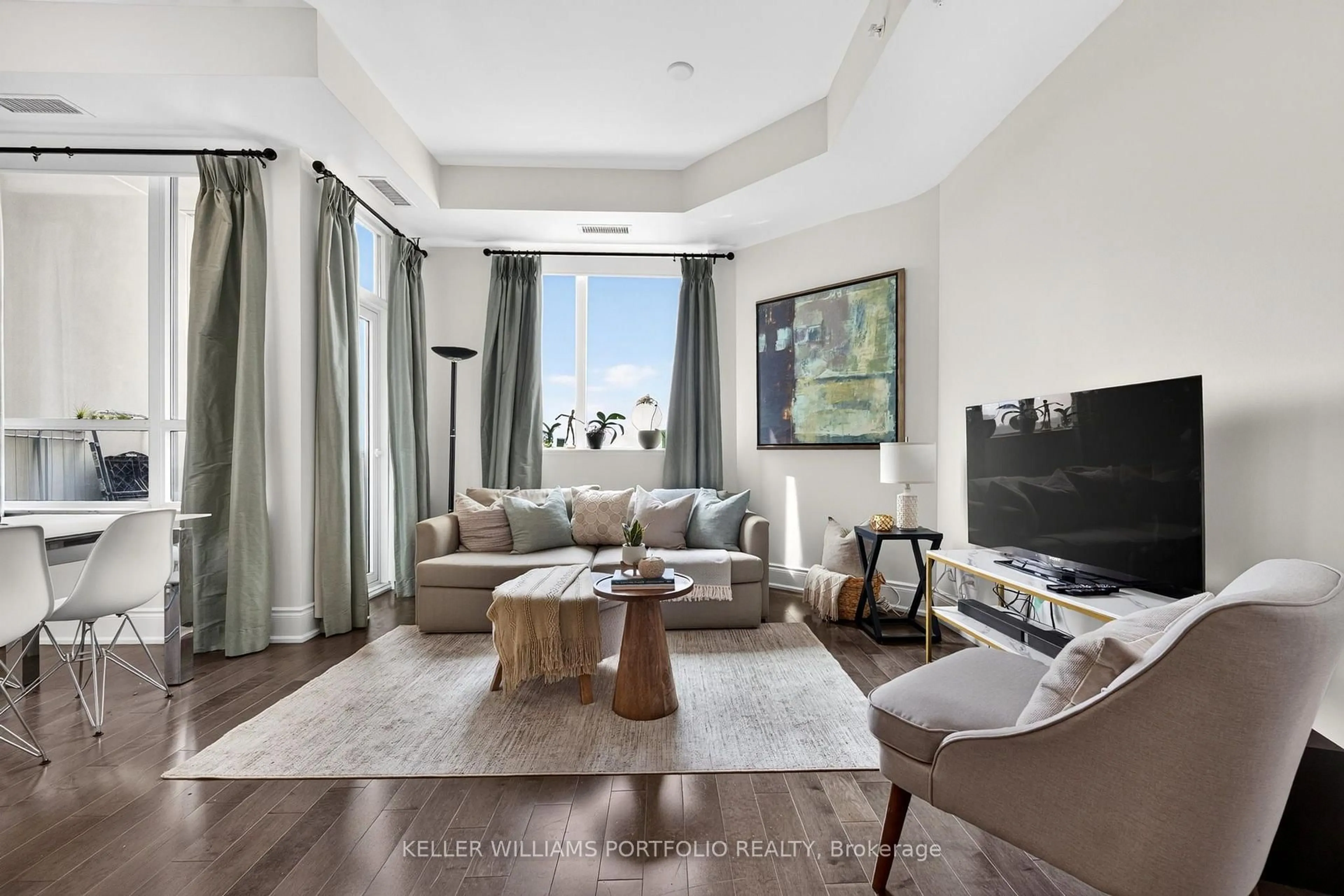 Living room with furniture, unknown for 23 Glebe Rd #802, Toronto Ontario M5P 0A1