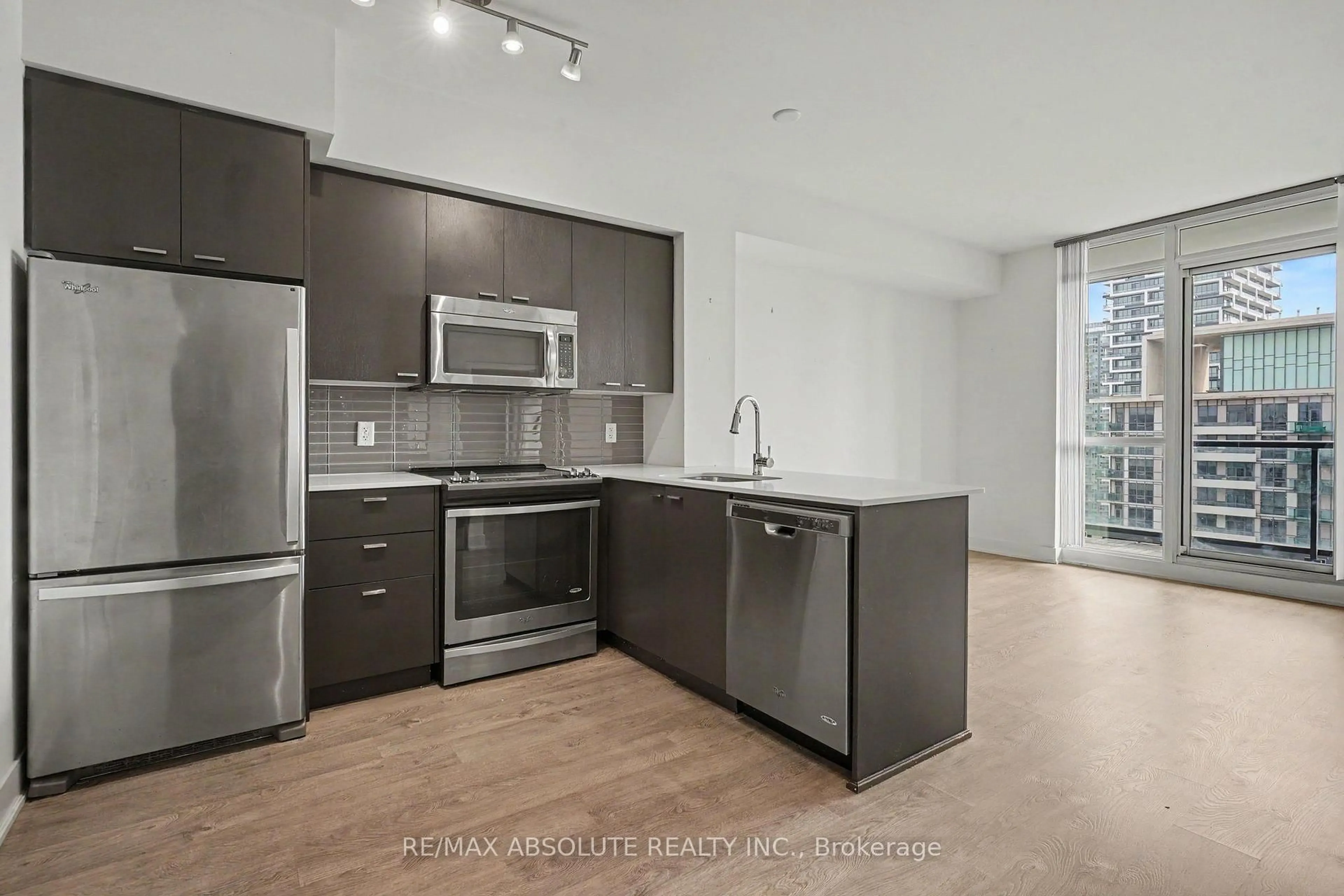 Unknown for 30 Roehampton Ave #2809, Toronto Ontario M4P 0B9