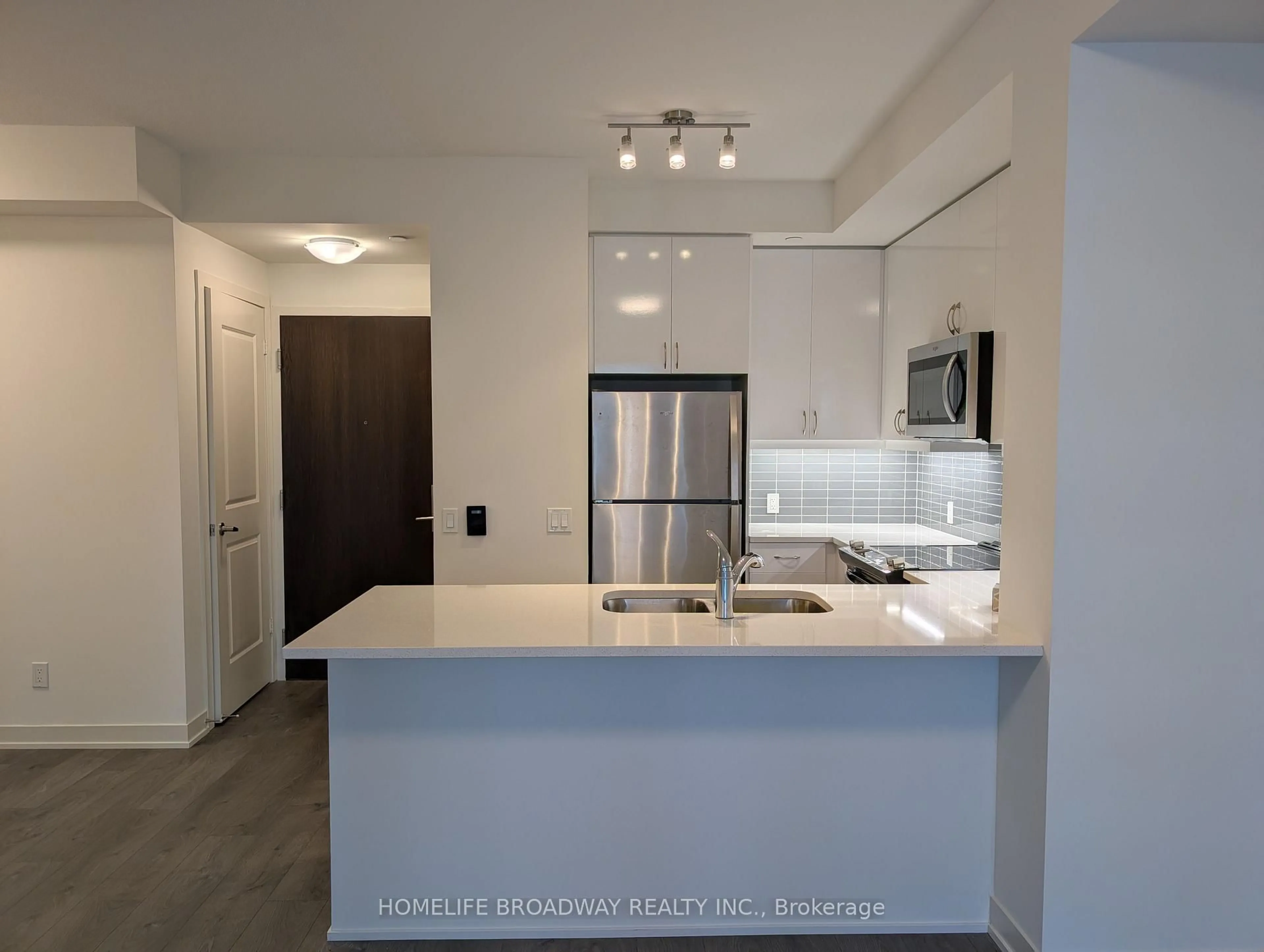 Open concept kitchen, unknown for 4955 Yonge St #2110, Toronto Ontario M2N 0L8