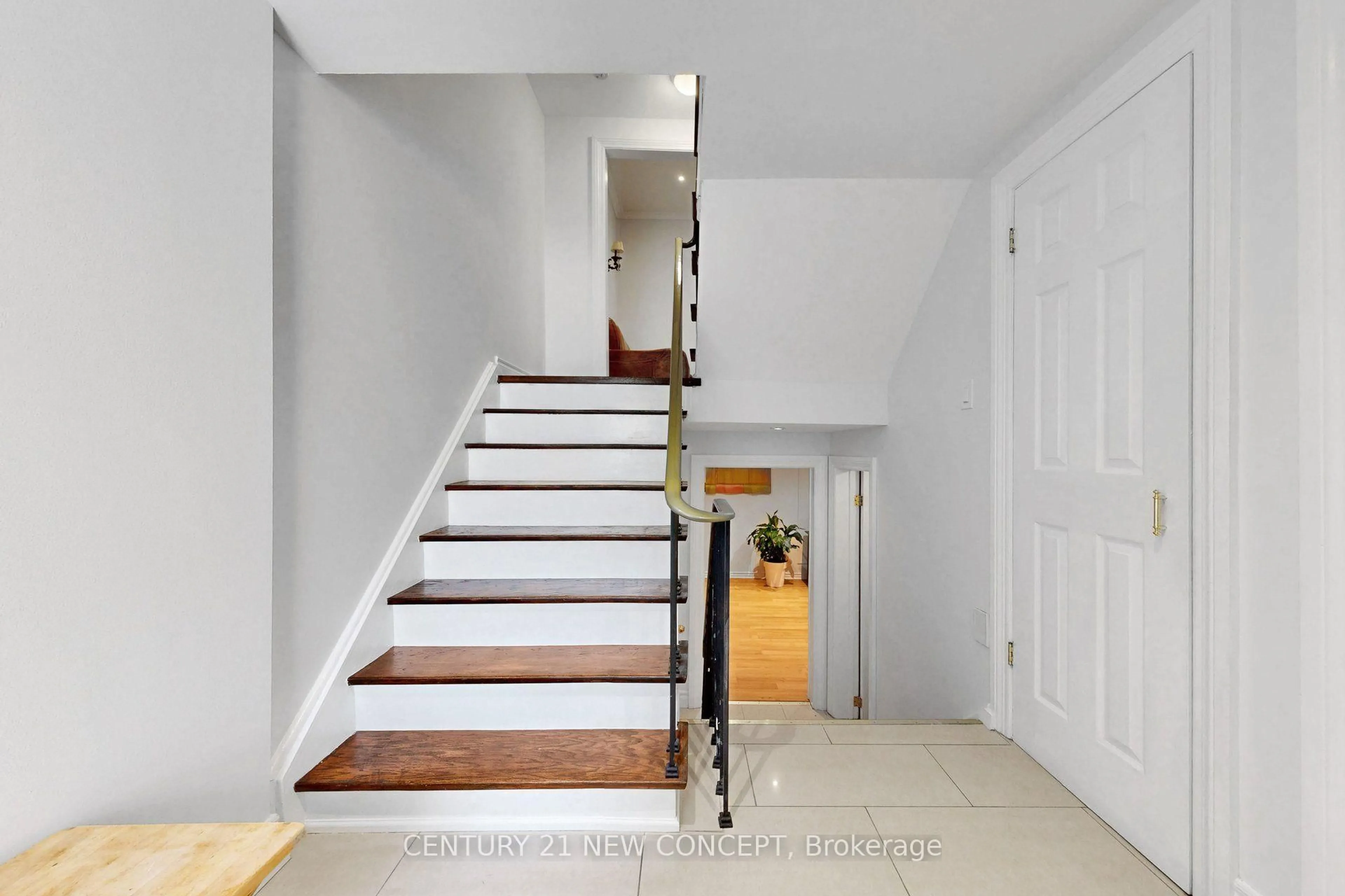 Unknown for 58 Paul Markway, Toronto Ontario M2H 1S7