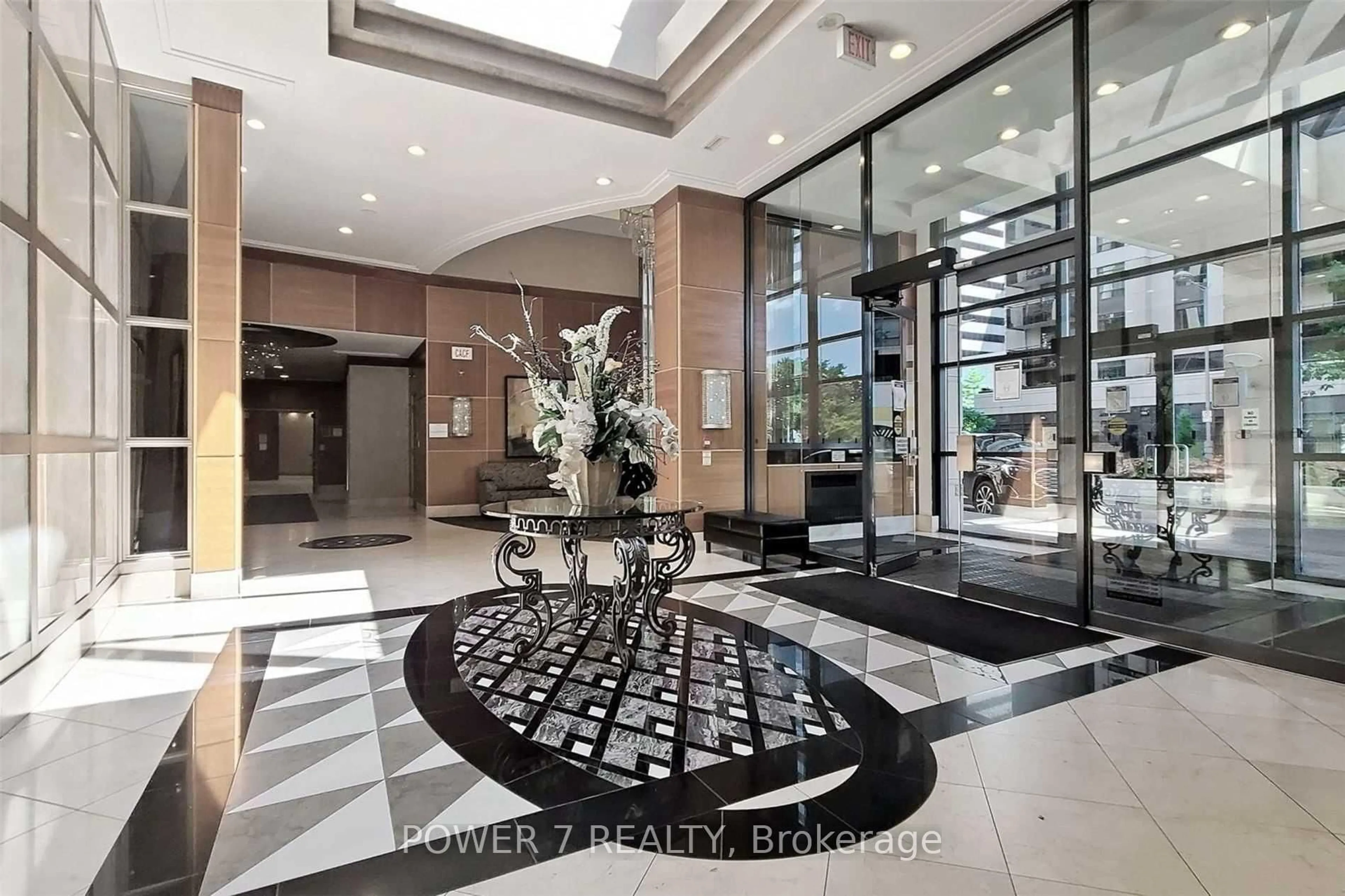 Indoor foyer for 155 Beecroft Rd #1110, Toronto Ontario M2N 7C6
