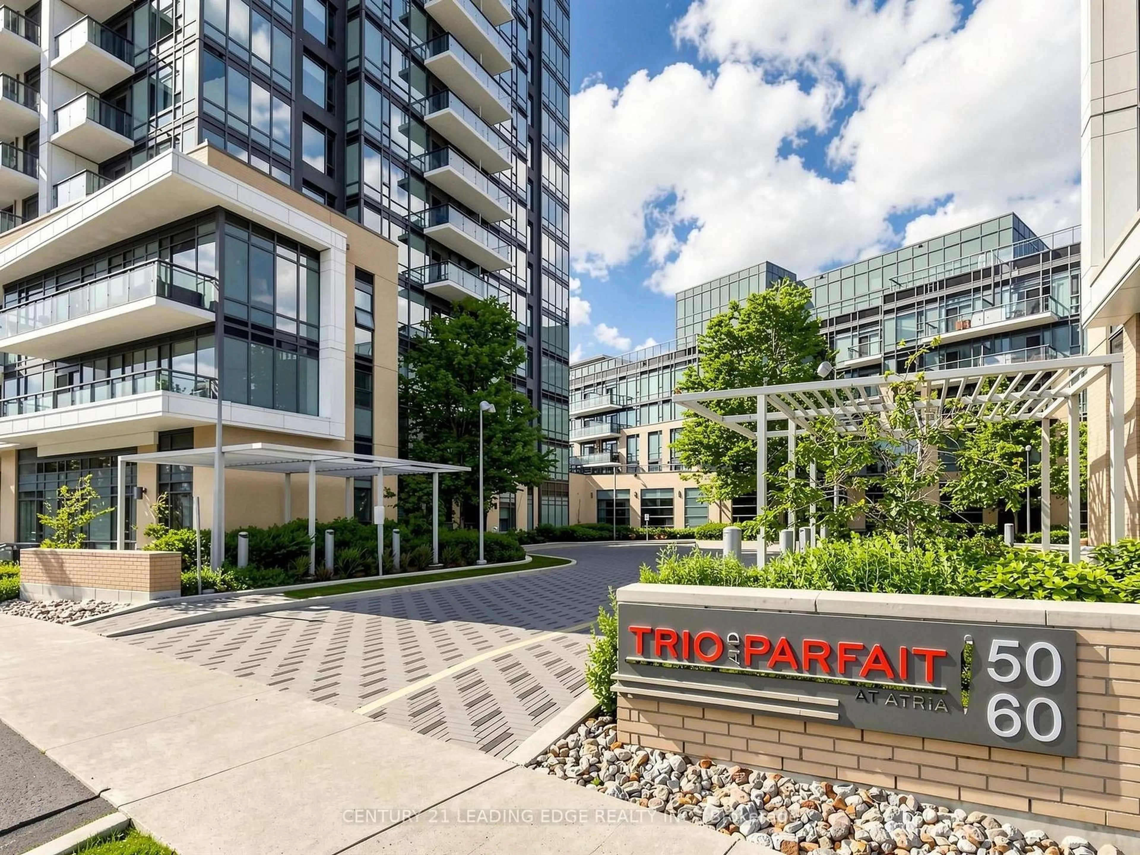 Patio, street for 50 Ann O'Reilly Rd #427, Toronto Ontario M2J 0C9