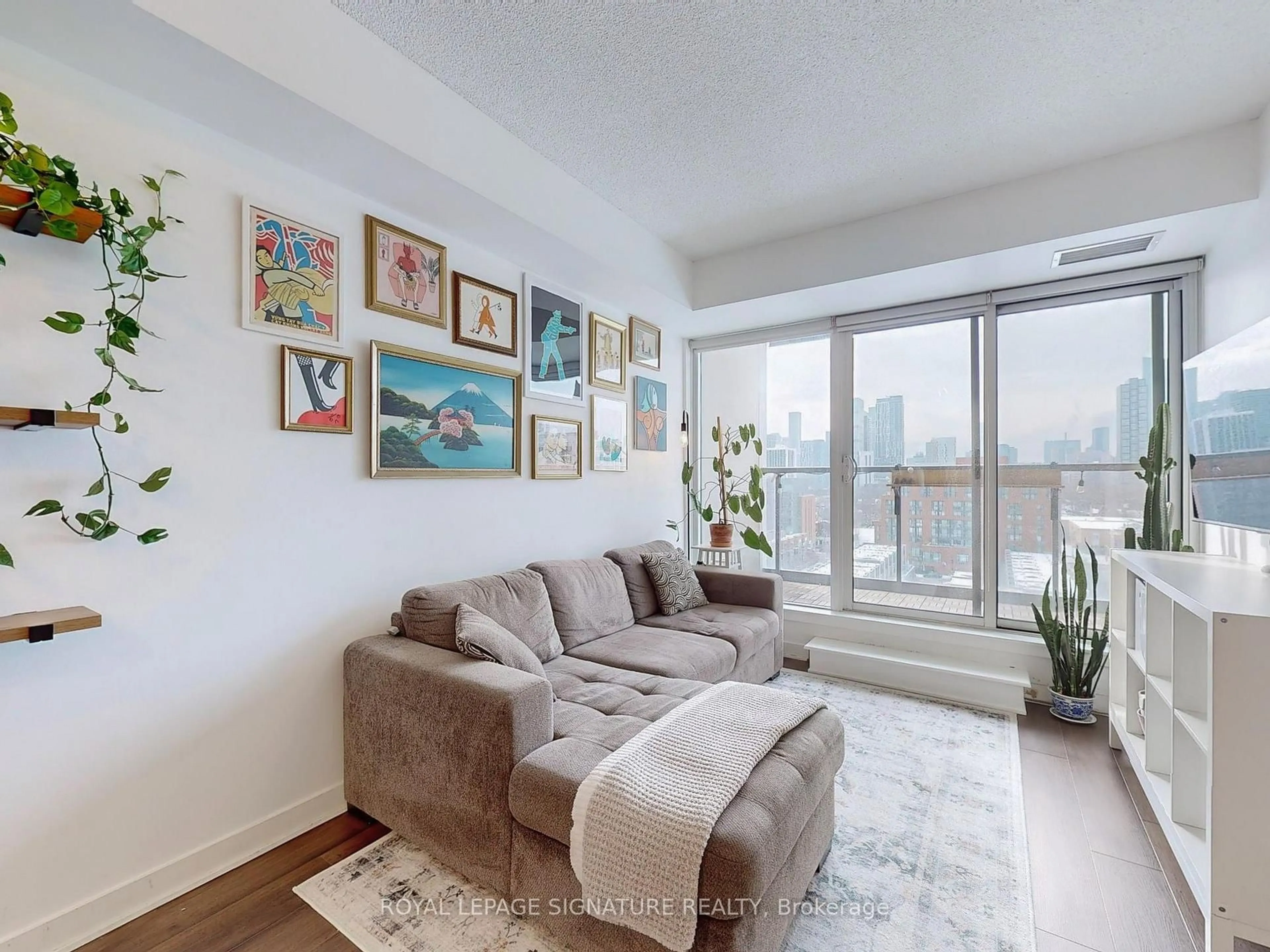 Living room with furniture, unknown for 260 Sackville St #1002, Toronto Ontario M5A 0B3
