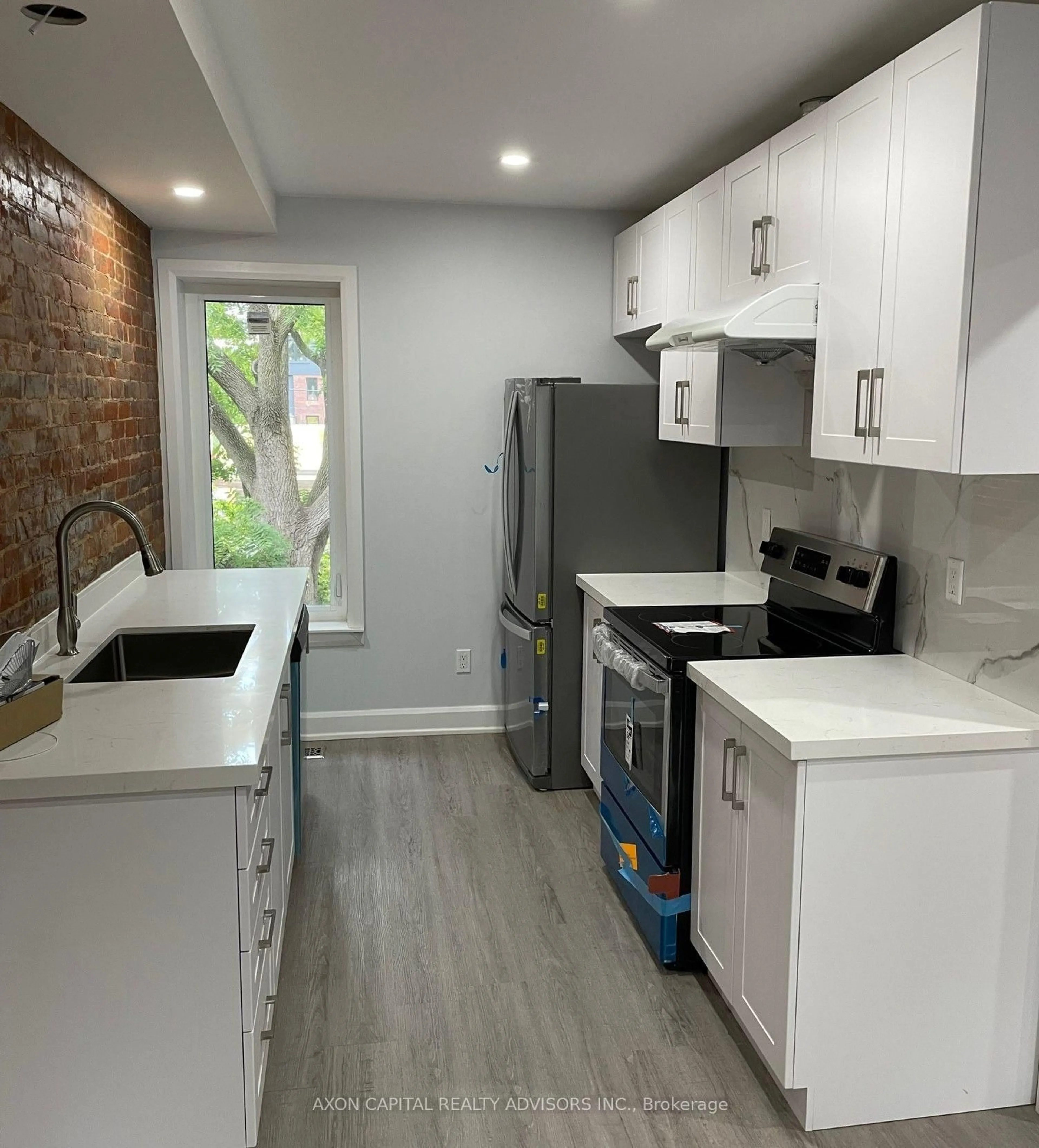 Unknown for 490 Gladstone Ave, Toronto Ontario M6H 3H9