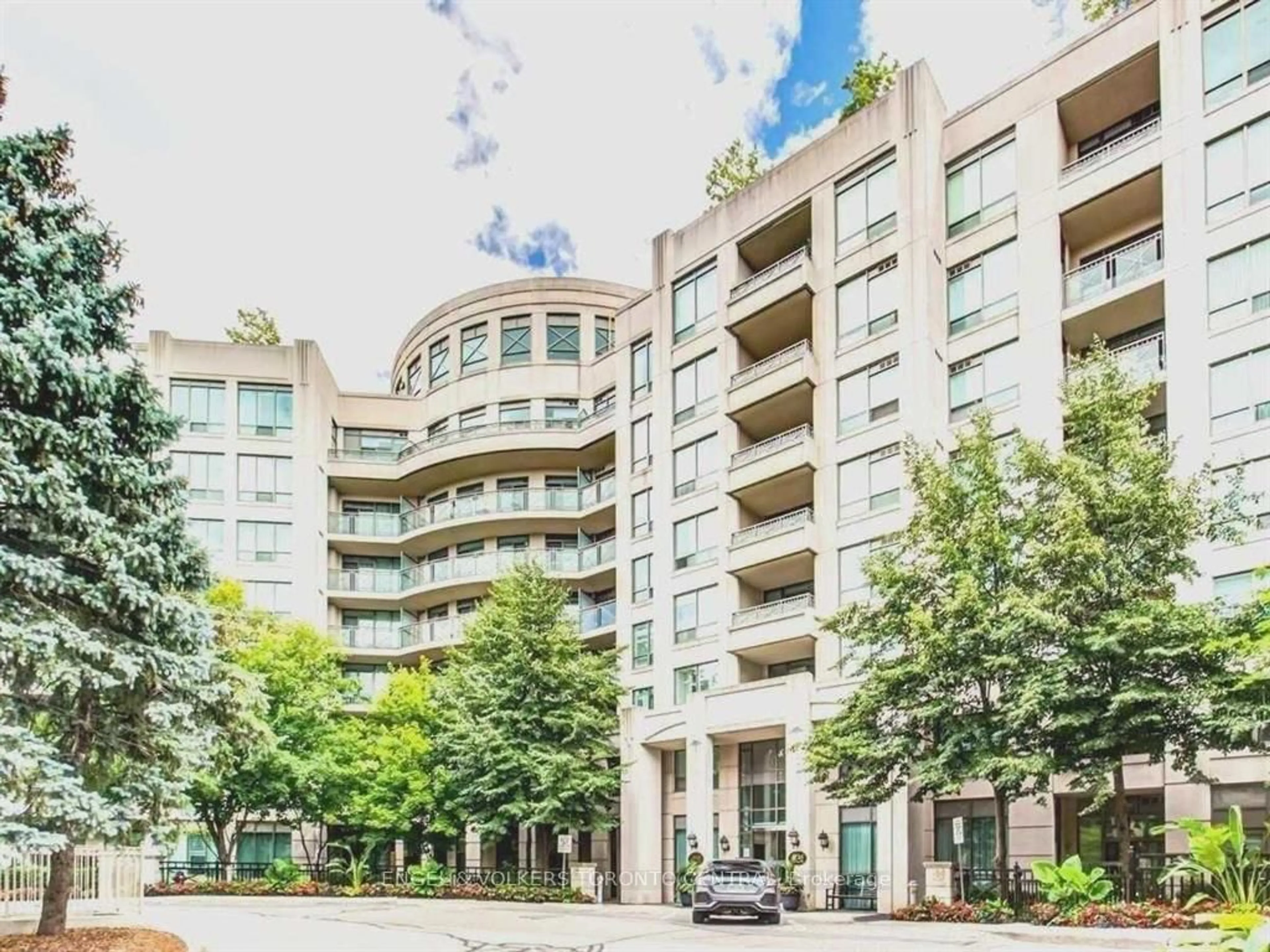 Patio, street for 205 The Donway Way #104, Toronto Ontario M3B 3S5