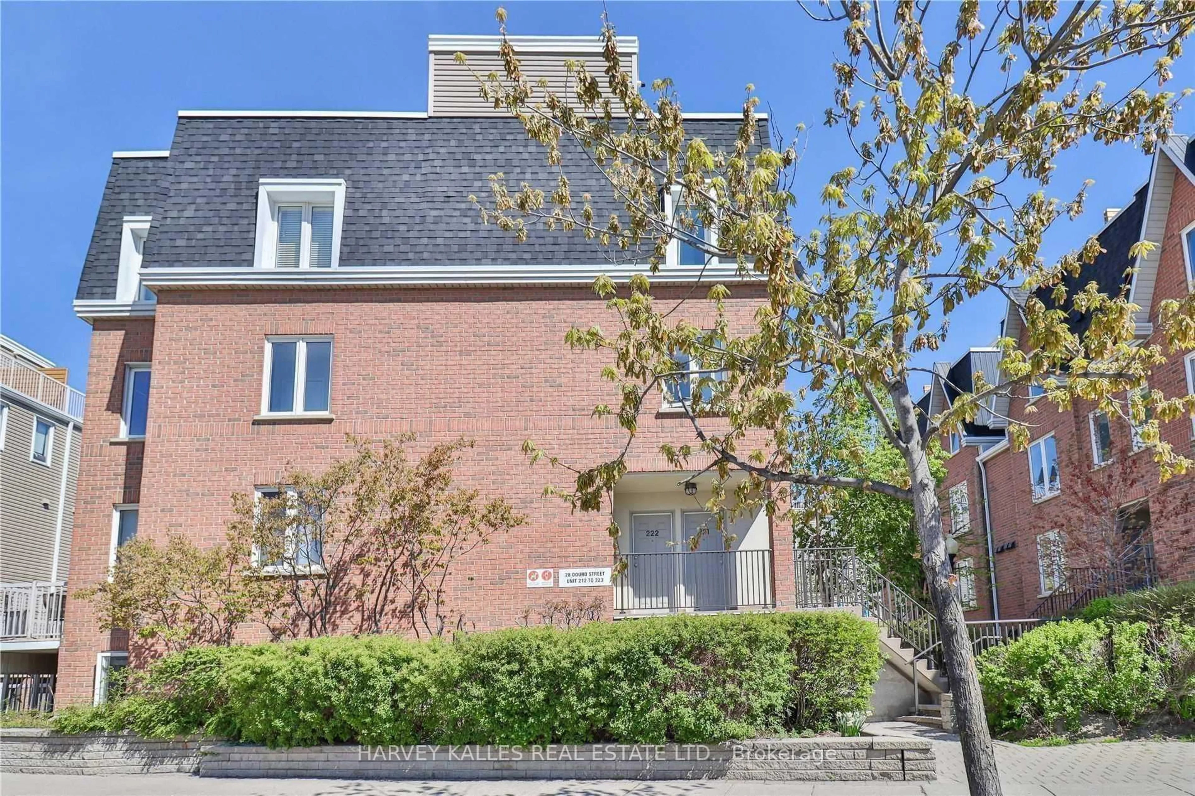 Home with brick exterior material, street for 28 Douro St #220, Toronto Ontario M6K 3M4
