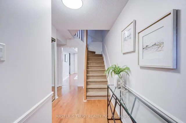 35 Bards Walkway, Toronto 5