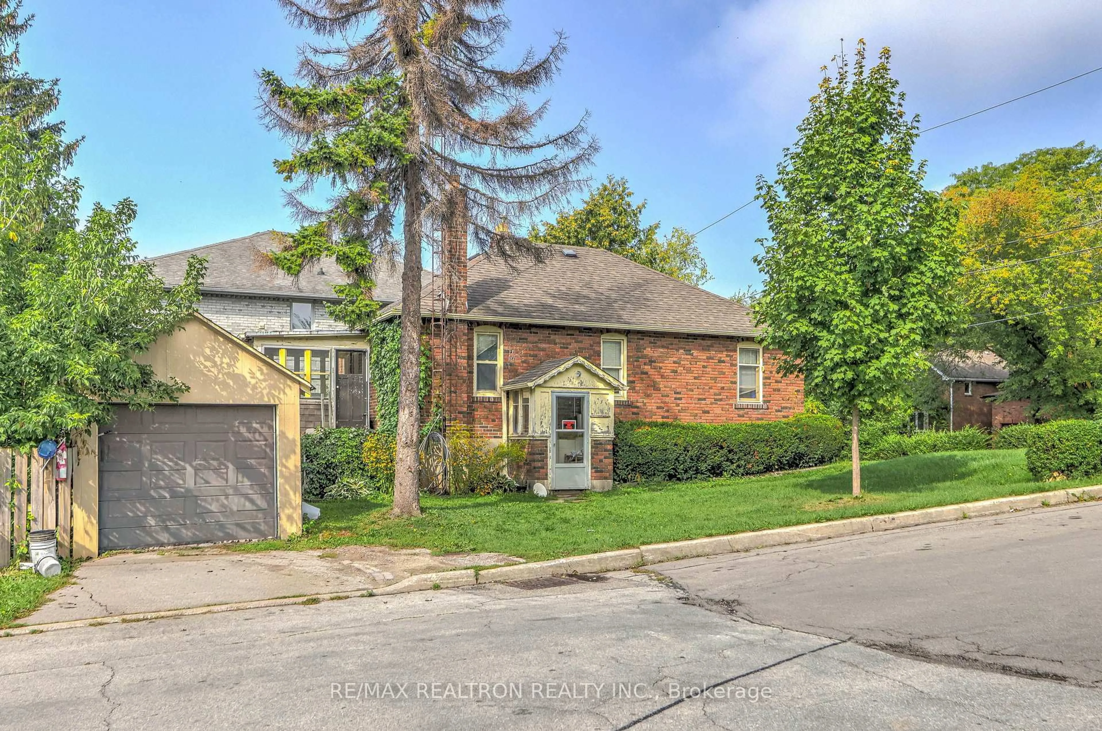 Home with brick exterior material, street for 143 Harlandale Ave, Toronto Ontario M2N 1P5