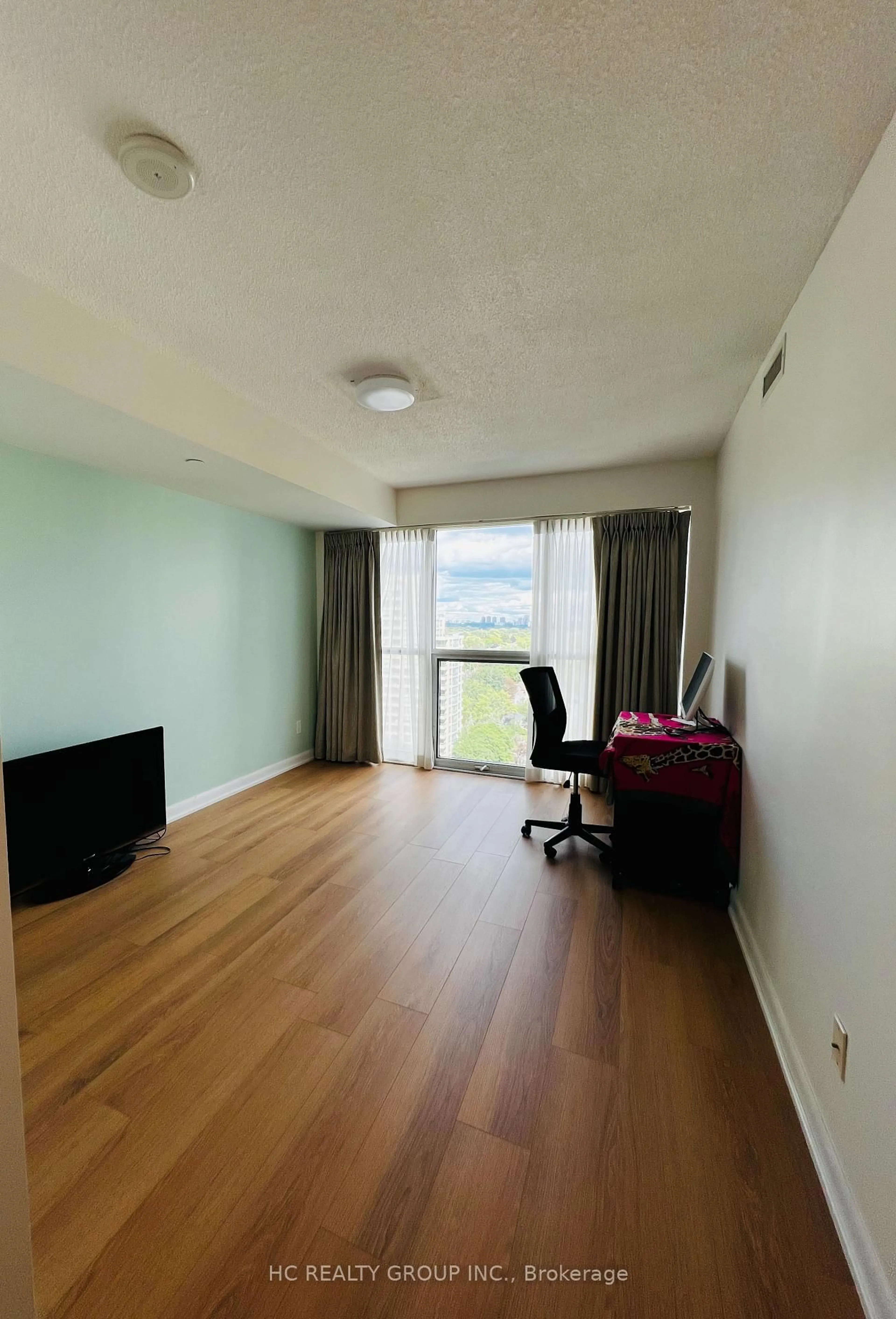 A pic of a room for 5168 Yonge St #1712, Toronto Ontario M2N 5P6