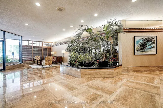 130 Carlton St #503, Toronto 4