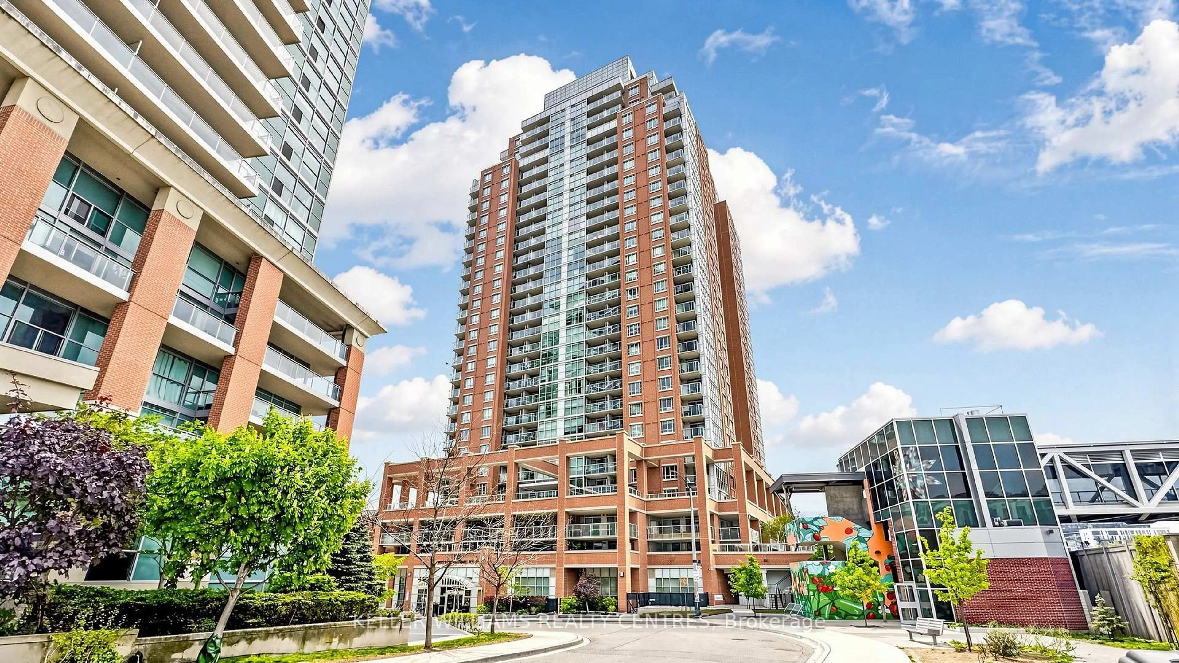 Unknown for 125 Western Battery Rd #1006, Toronto Ontario M6K 3R8
