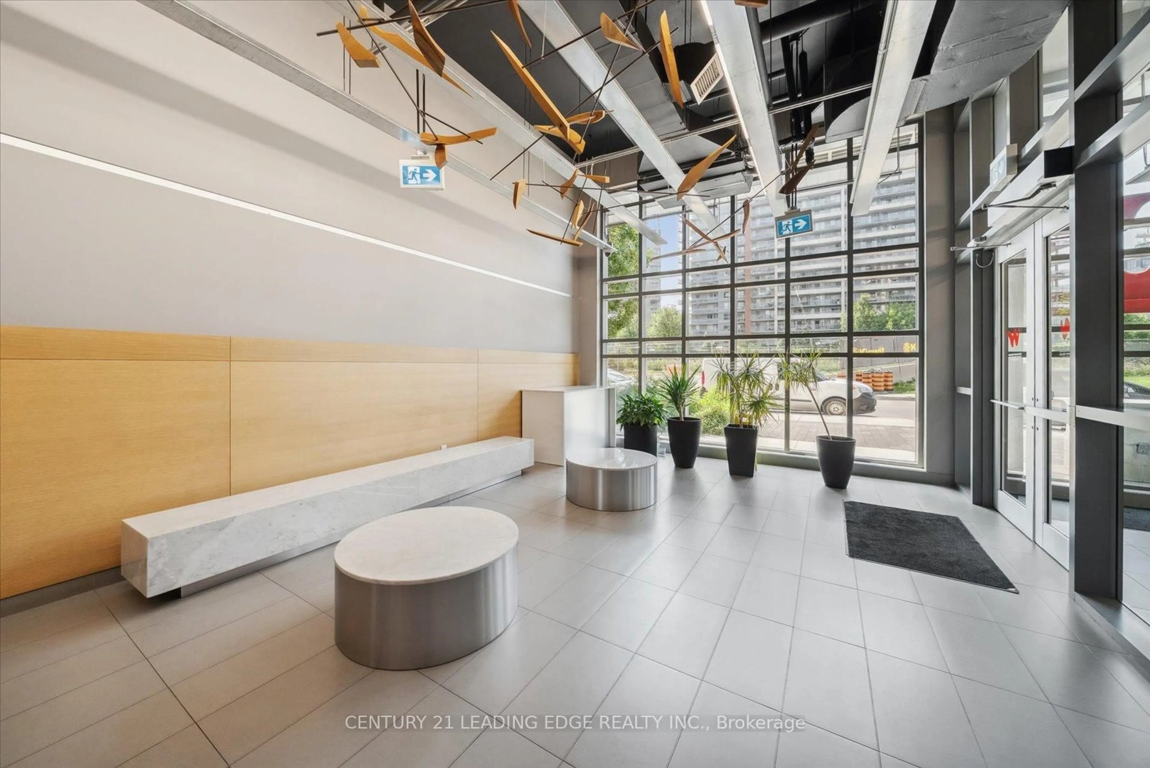 Indoor foyer for 150 Sudbury St #1607, Toronto Ontario M6J 3S8