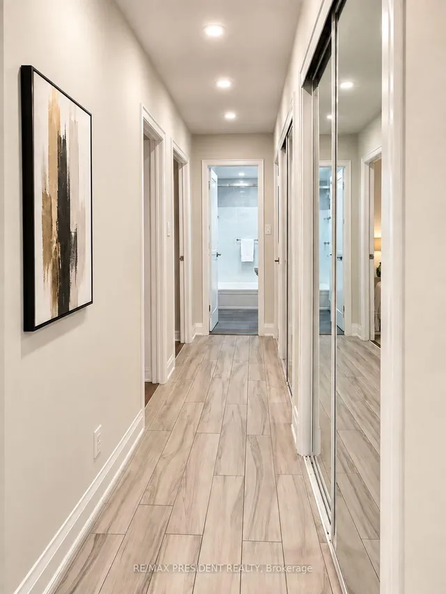 219 Wilson Ave #101, Toronto 5