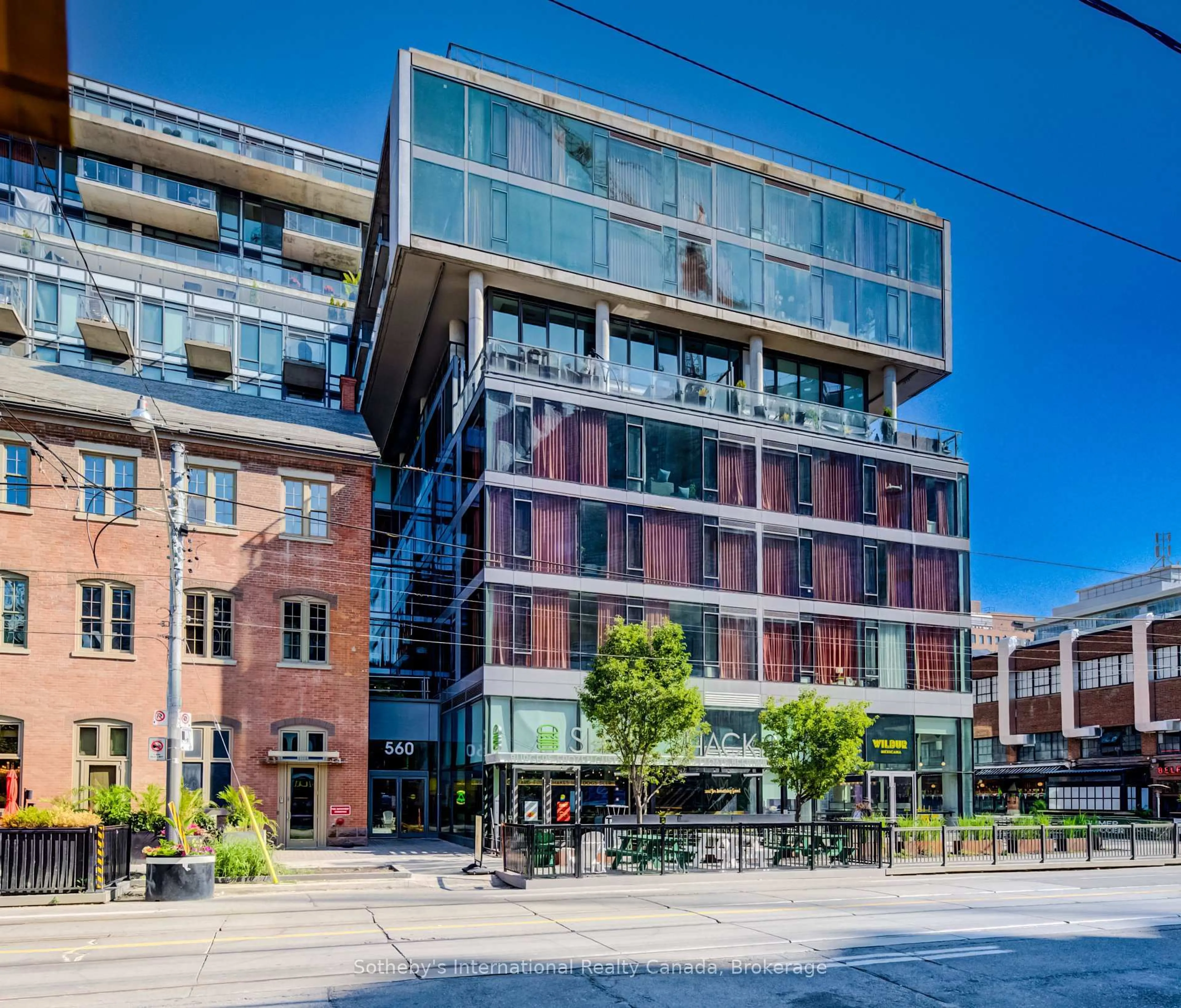 Patio, building for 560 King St #708, Toronto Ontario M5V 1M3