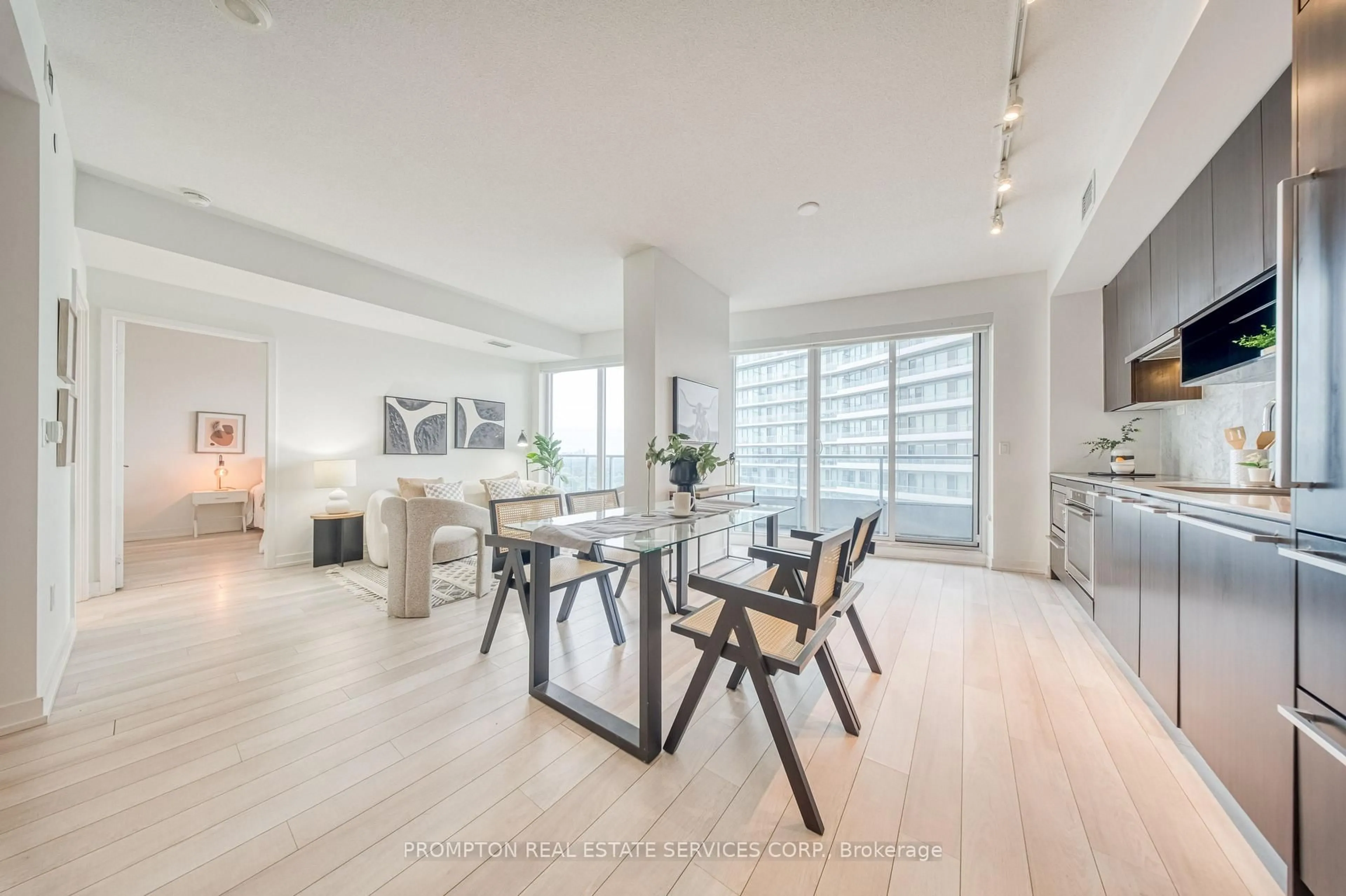 Unknown for 117 Mcmahon Dr #2807, Toronto Ontario M2K 0E4