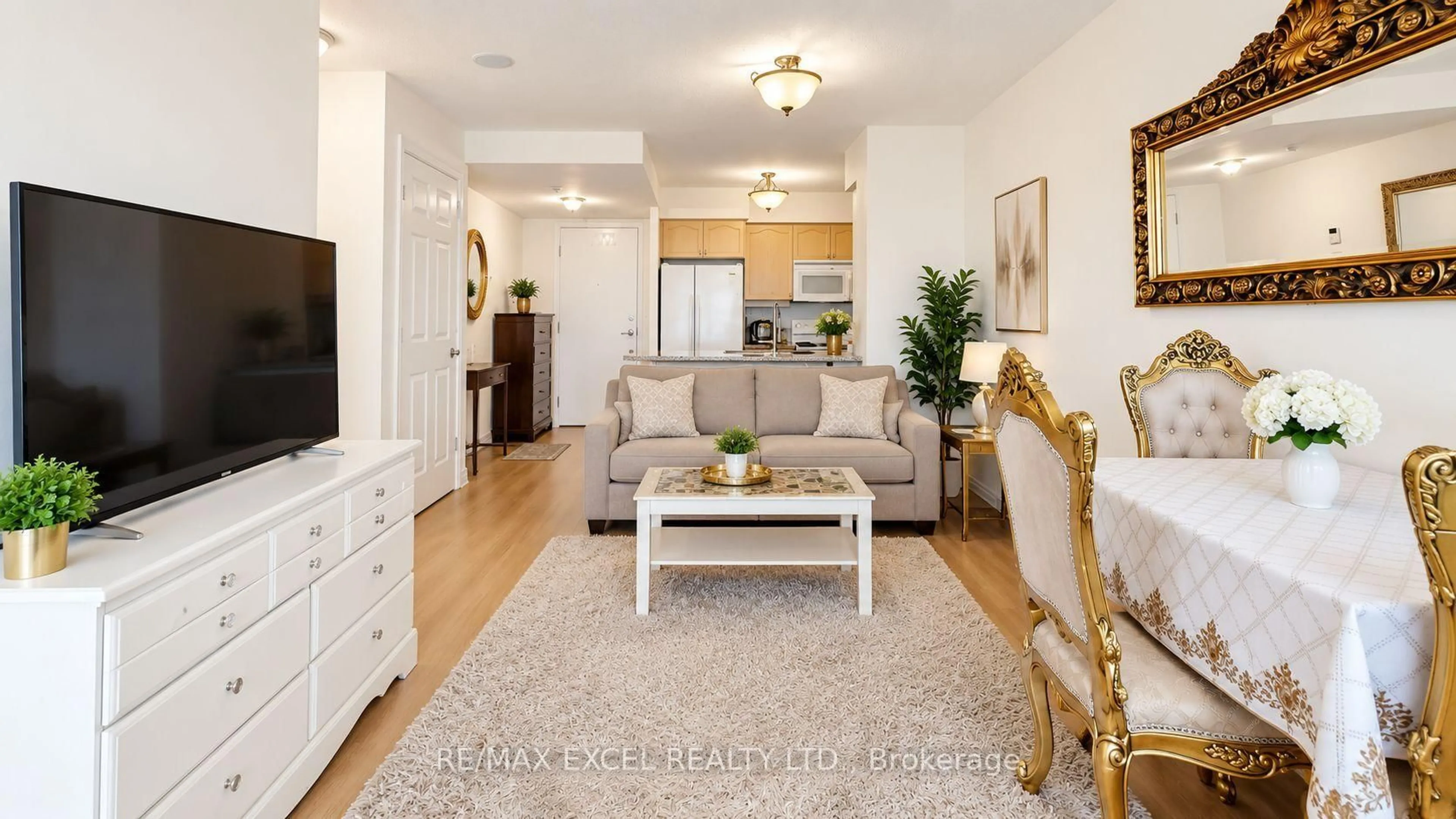 Living room with furniture, wood/laminate floor for 15 Greenview Ave #2510, Toronto Ontario M2M 4M7