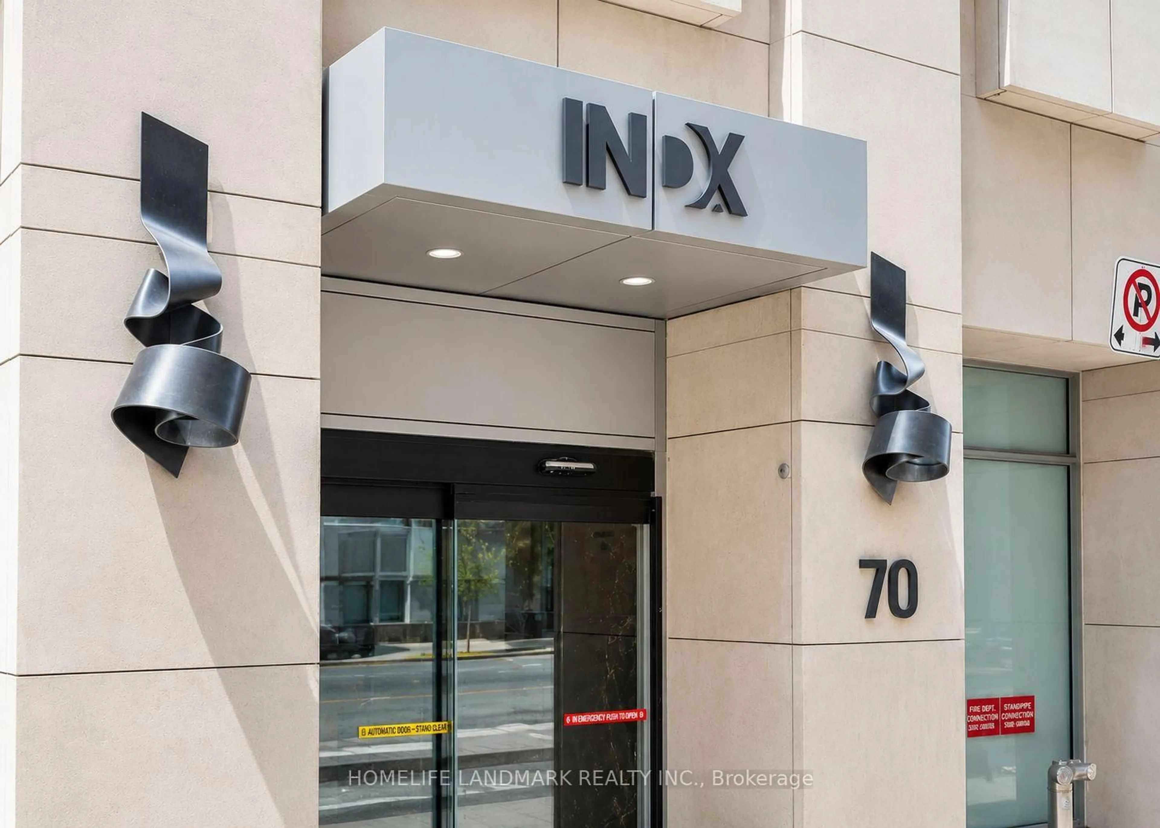 Indoor foyer for 70 Temperance St #3007, Toronto Ontario M5H 4E8