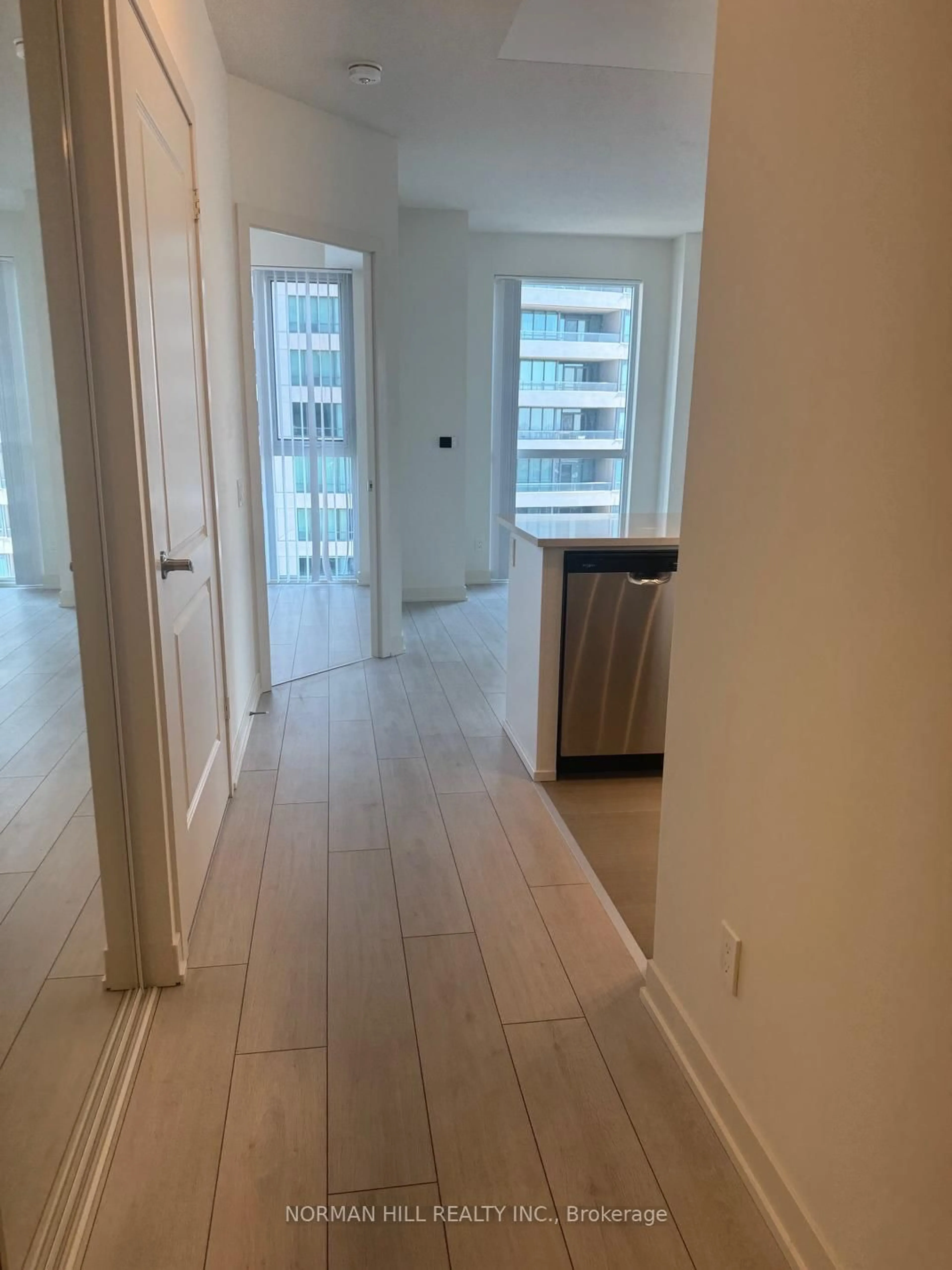 A pic of a room for 4955 Yonge St #2306, Toronto Ontario M2N 0L8
