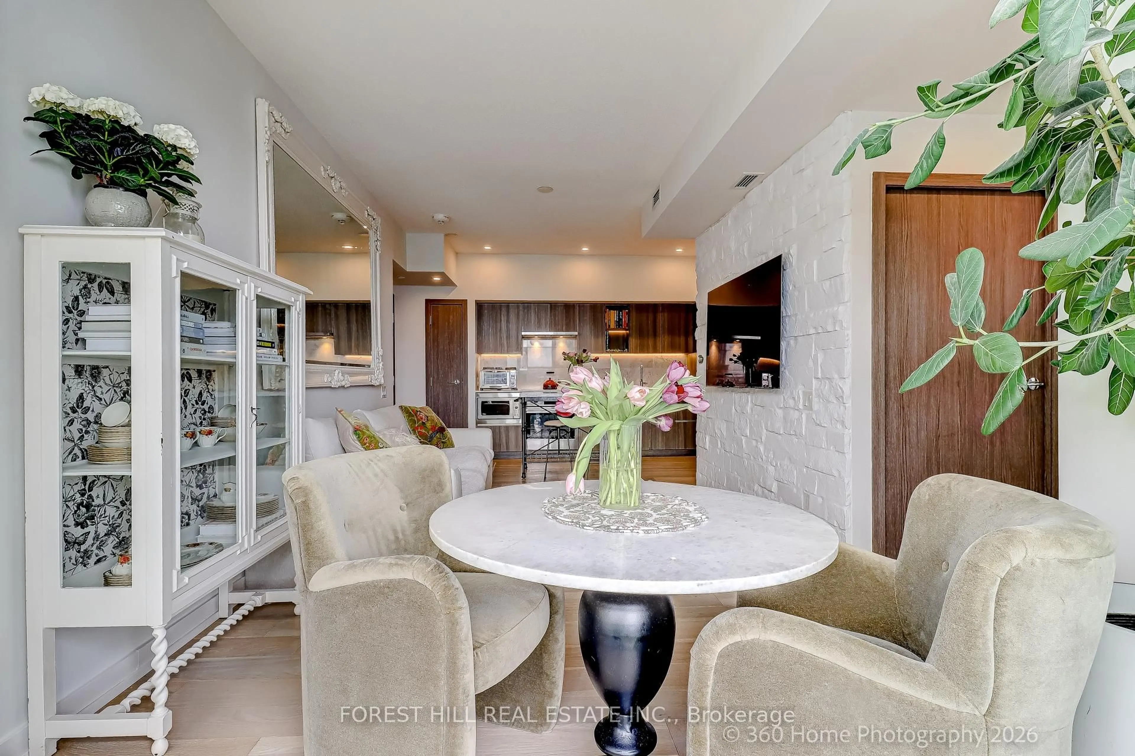 Open concept kitchen, ceramic/tile floor for 17 Bathurst St #1215, Toronto Ontario M5V 0N1