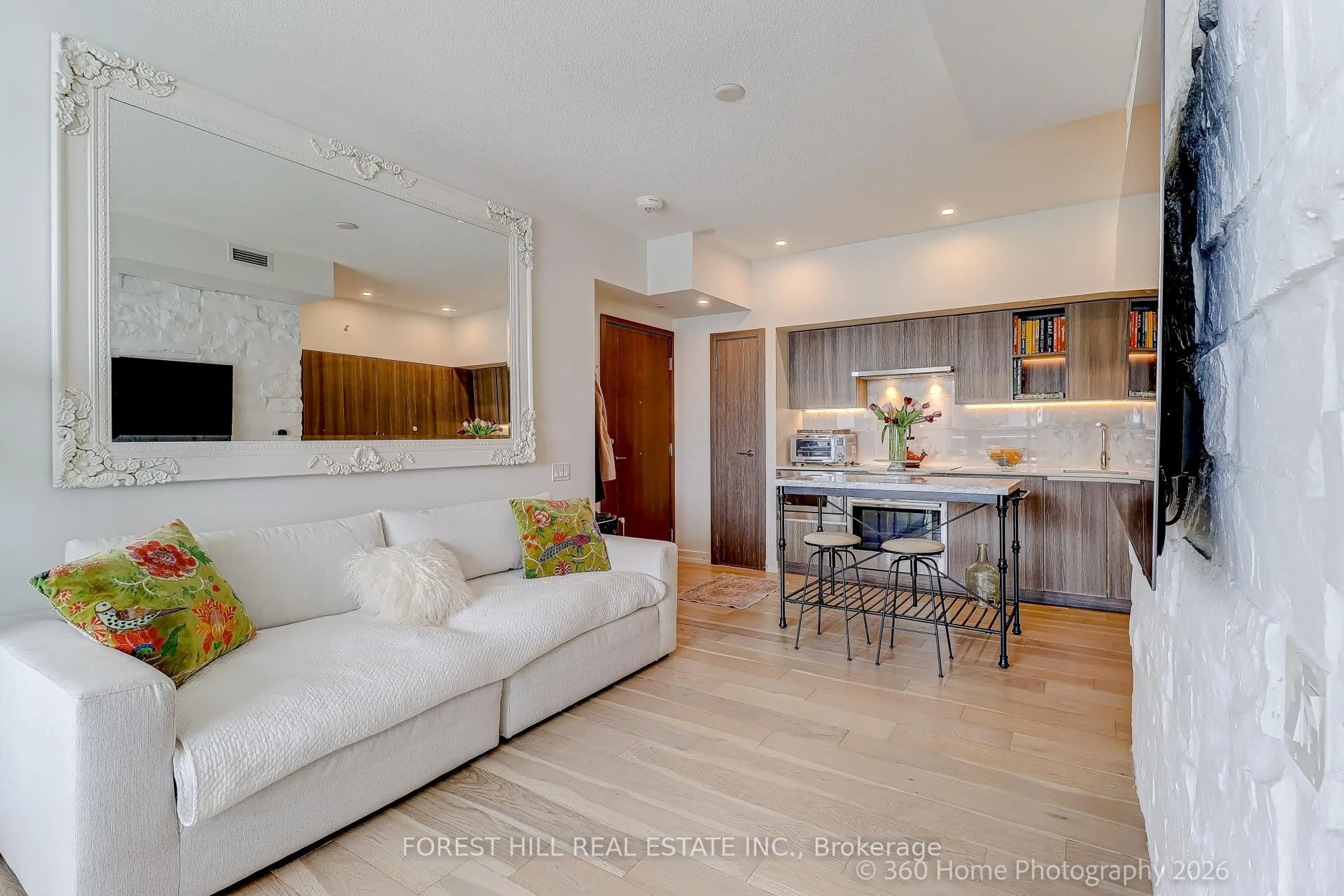 Open concept kitchen, unknown for 17 Bathurst St #1215, Toronto Ontario M5V 0N1