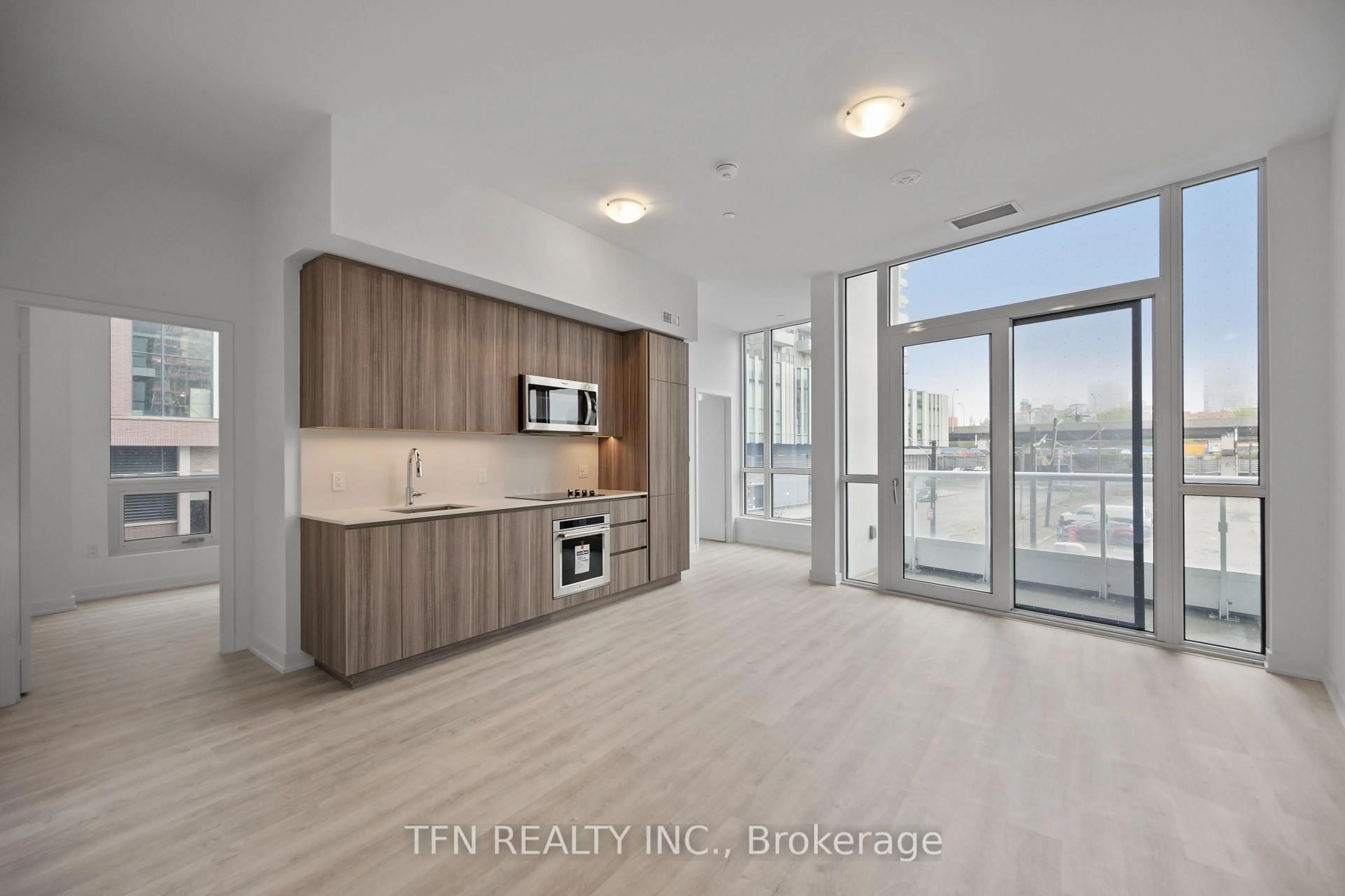 Unknown for 15 Richardson St #215, Toronto Ontario M5A 0Y5