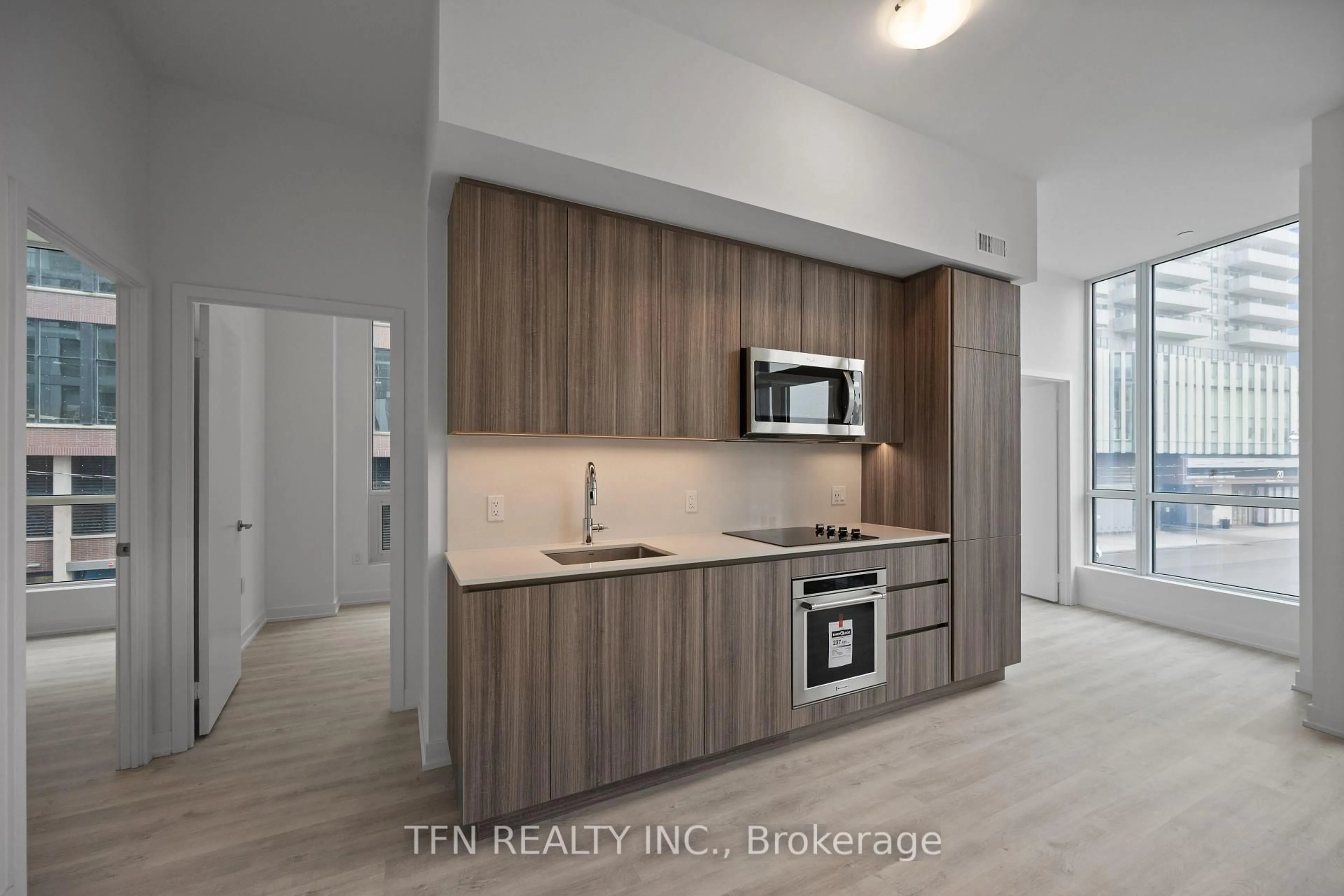Unknown for 15 Richardson St #215, Toronto Ontario M5A 0Y5