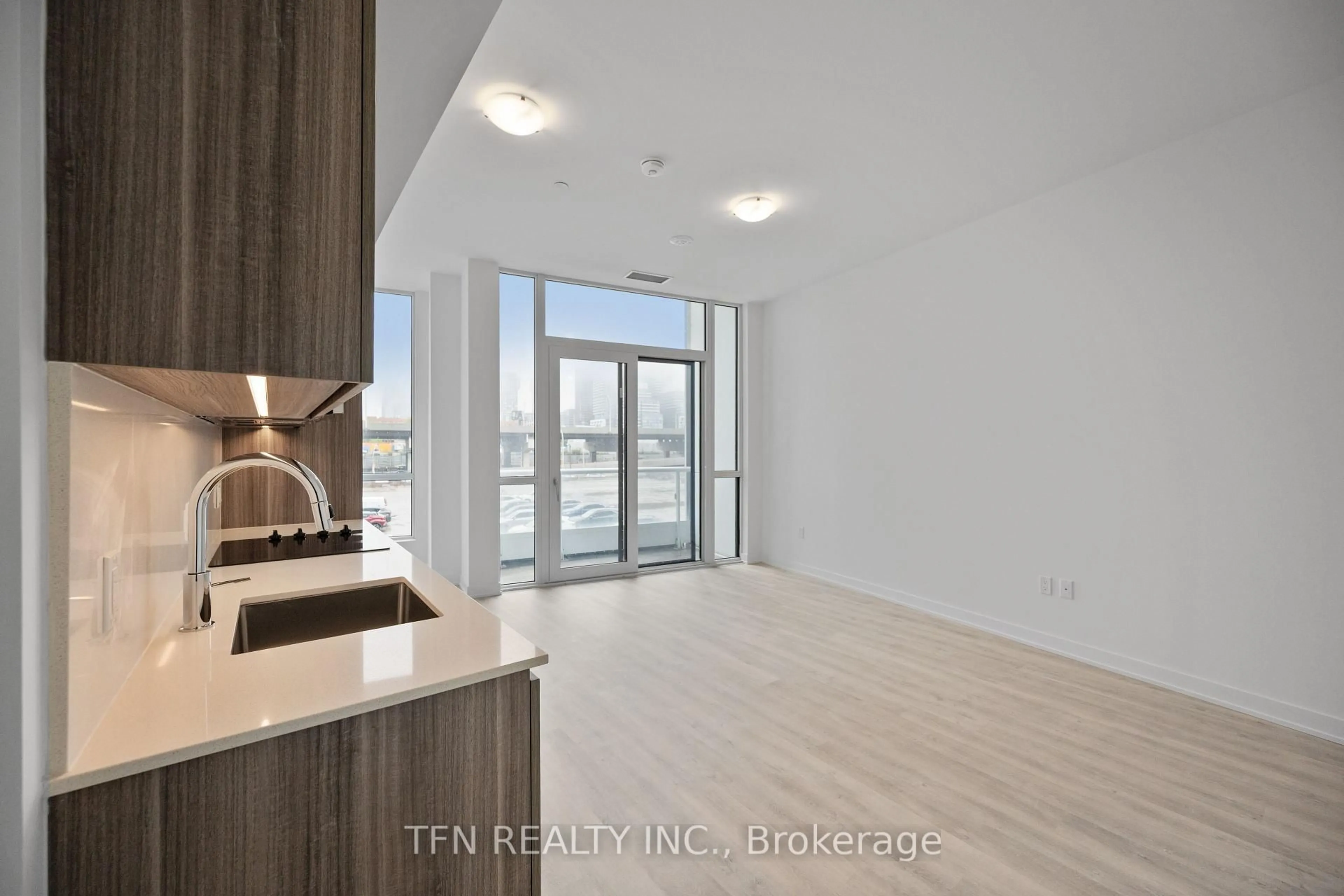 Unknown for 15 Richardson St #215, Toronto Ontario M5A 0Y5