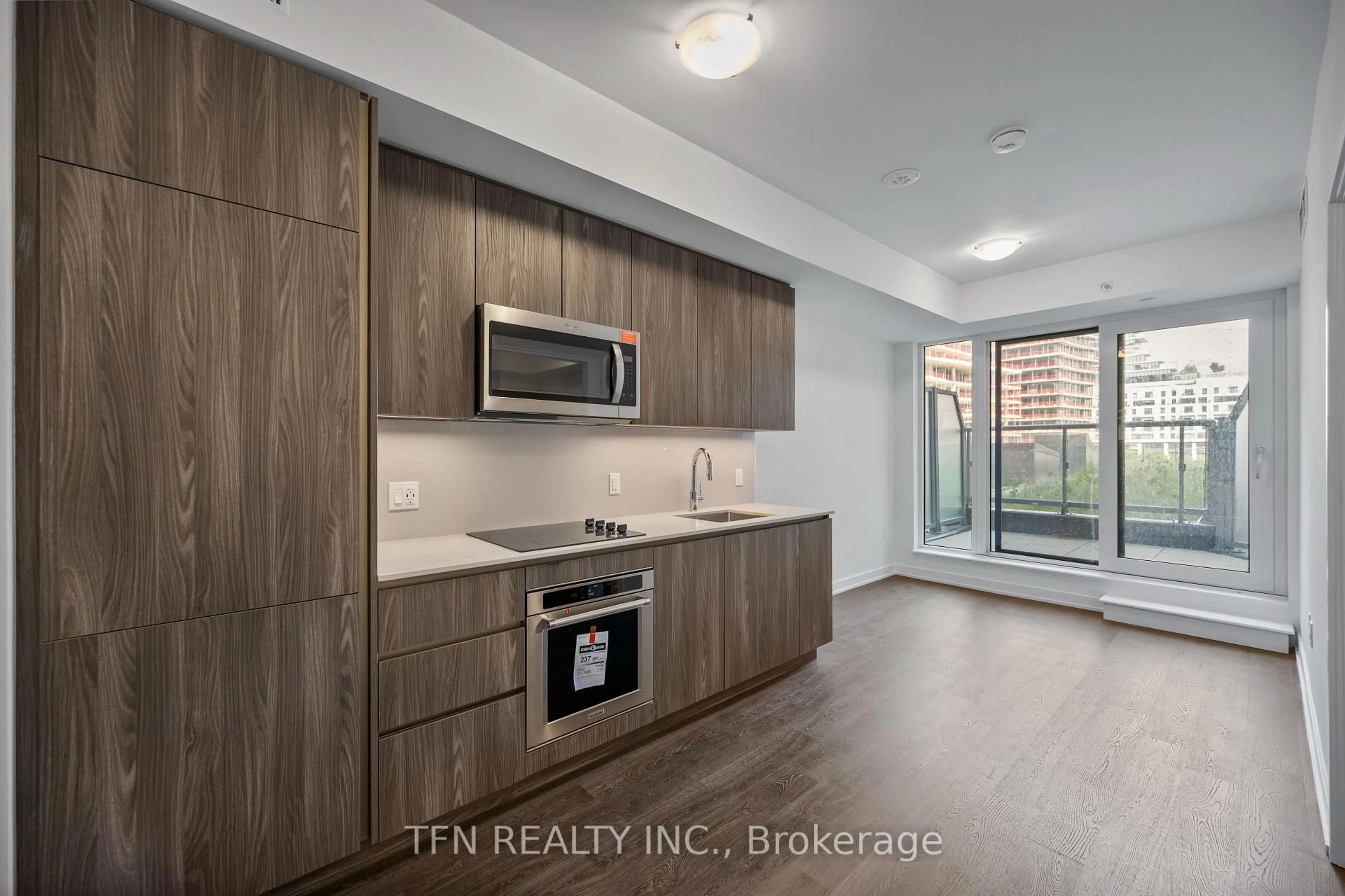 Standard kitchen, unknown for 15 Richardson St #314, Toronto Ontario M5A 0Y5