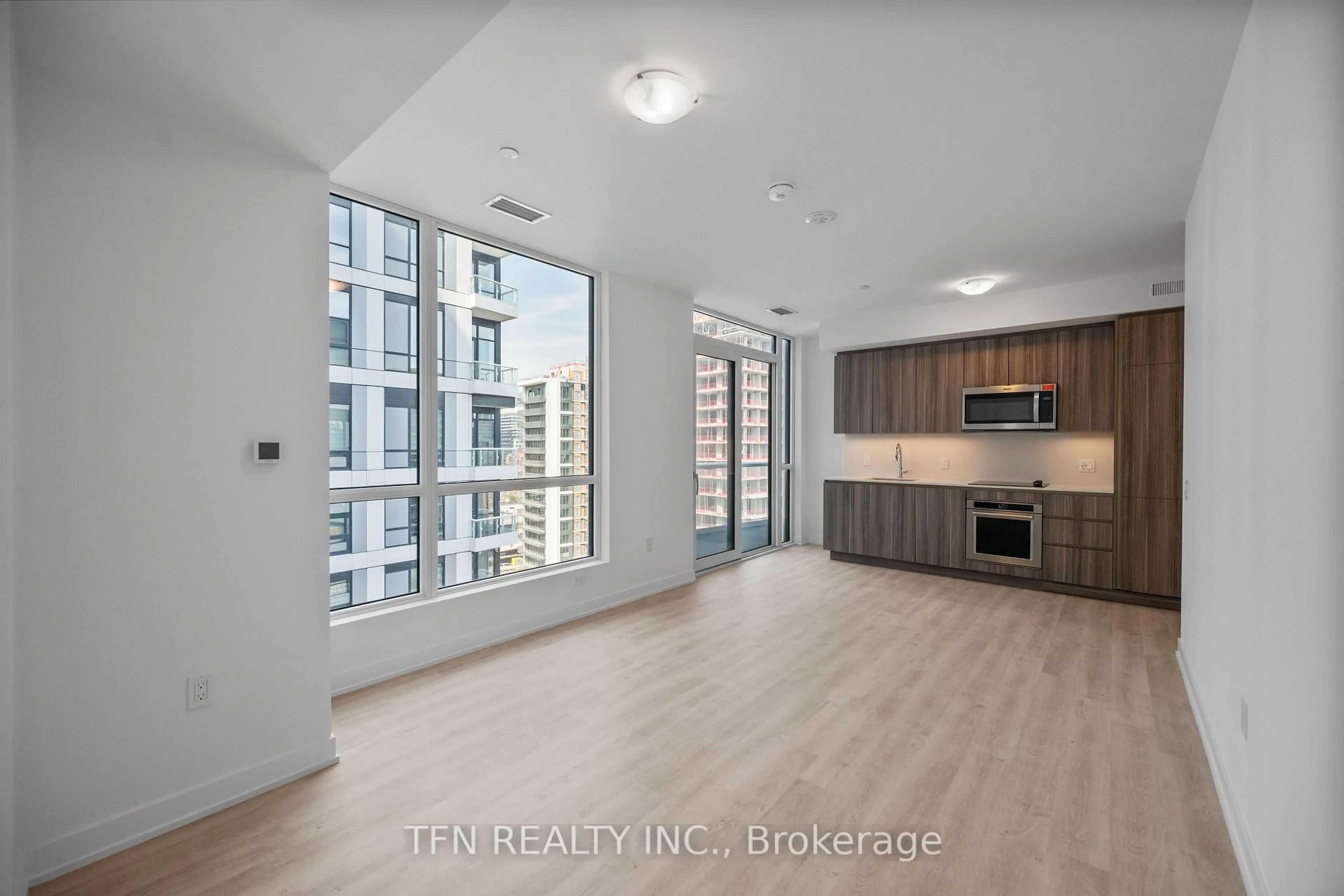 A pic of a room for 15 Richardson St #1114, Toronto Ontario M5A 0Y5