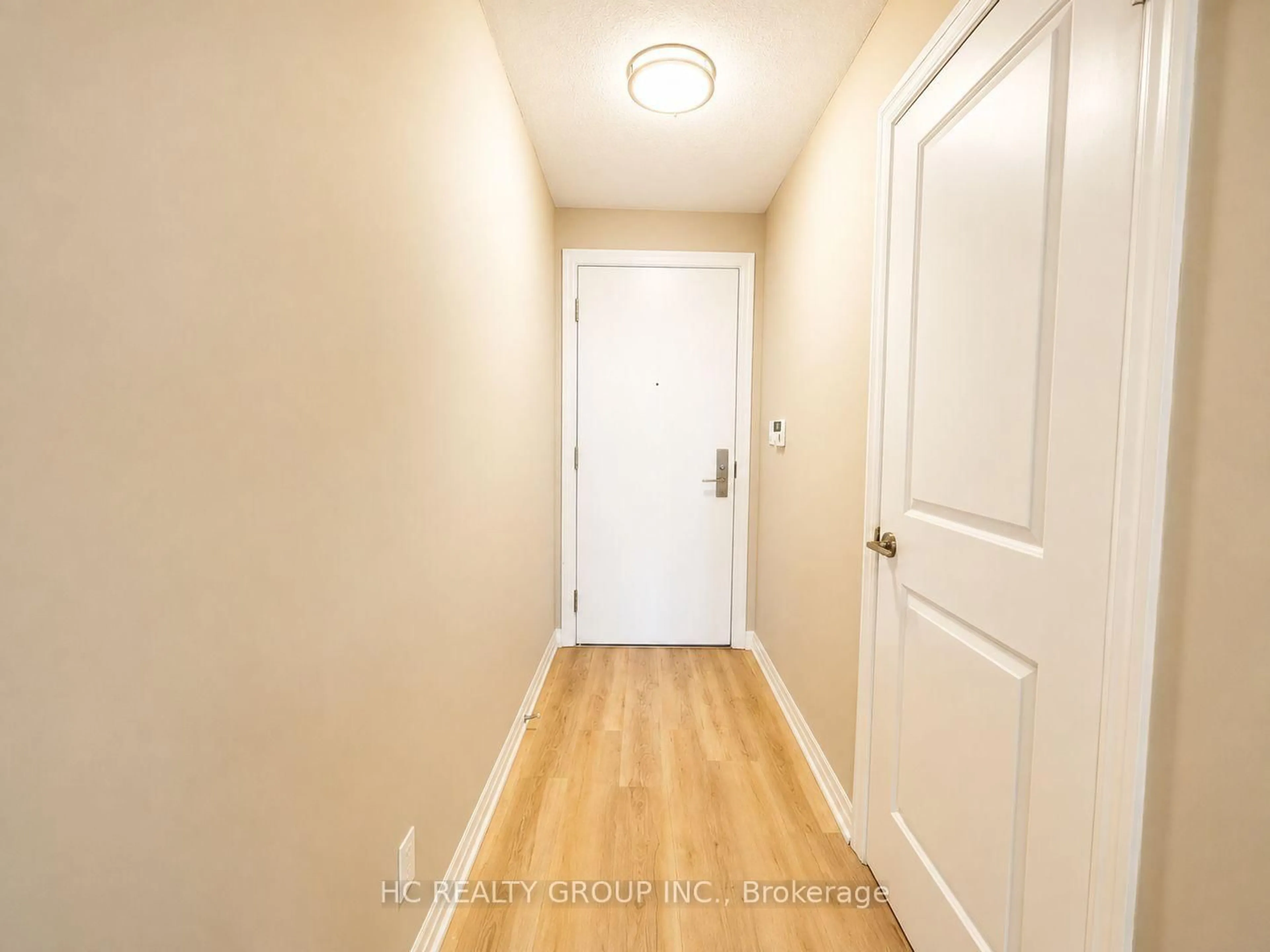 Indoor entryway for 2015 SHEPPARD Ave #1811, Toronto Ontario M2J 0B3