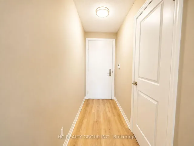 2015 SHEPPARD Ave #1811, Toronto 4