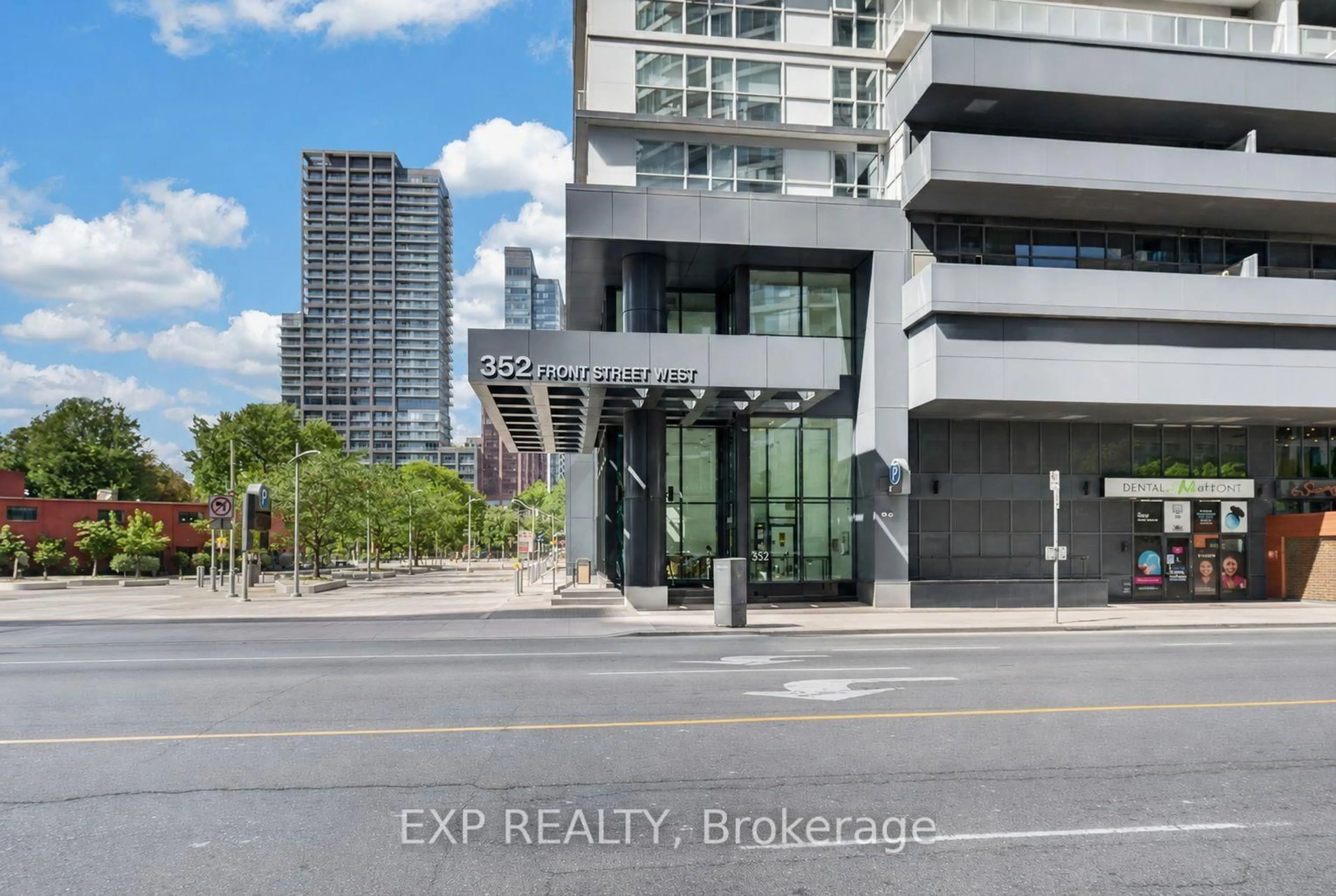Unknown for 352 Front St #1916, Toronto Ontario M5V 0K3