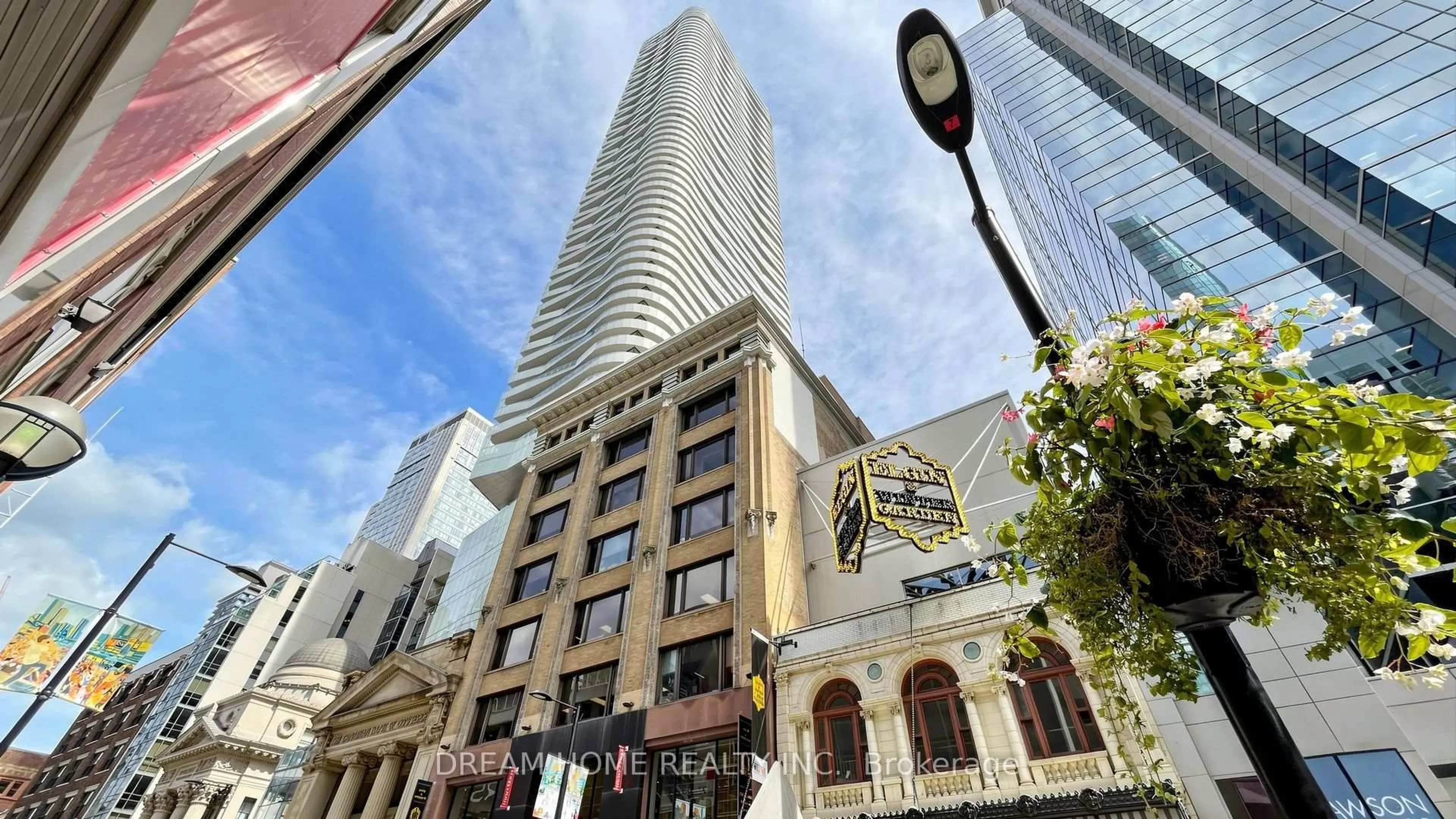 Unknown for 197 YONGE ST St #1701, Toronto Ontario M5B 0C1