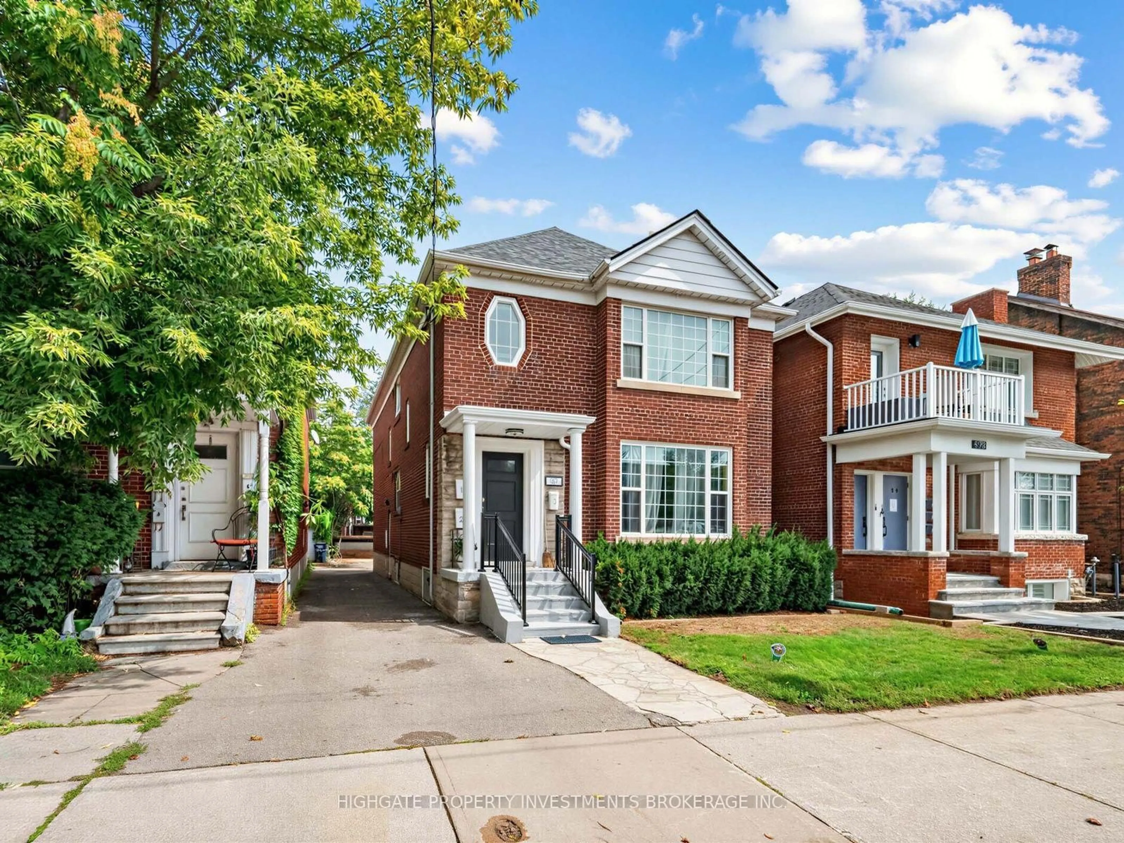 Home with brick exterior material, street for 981 Avenue Rd, Toronto Ontario M5P 2K9