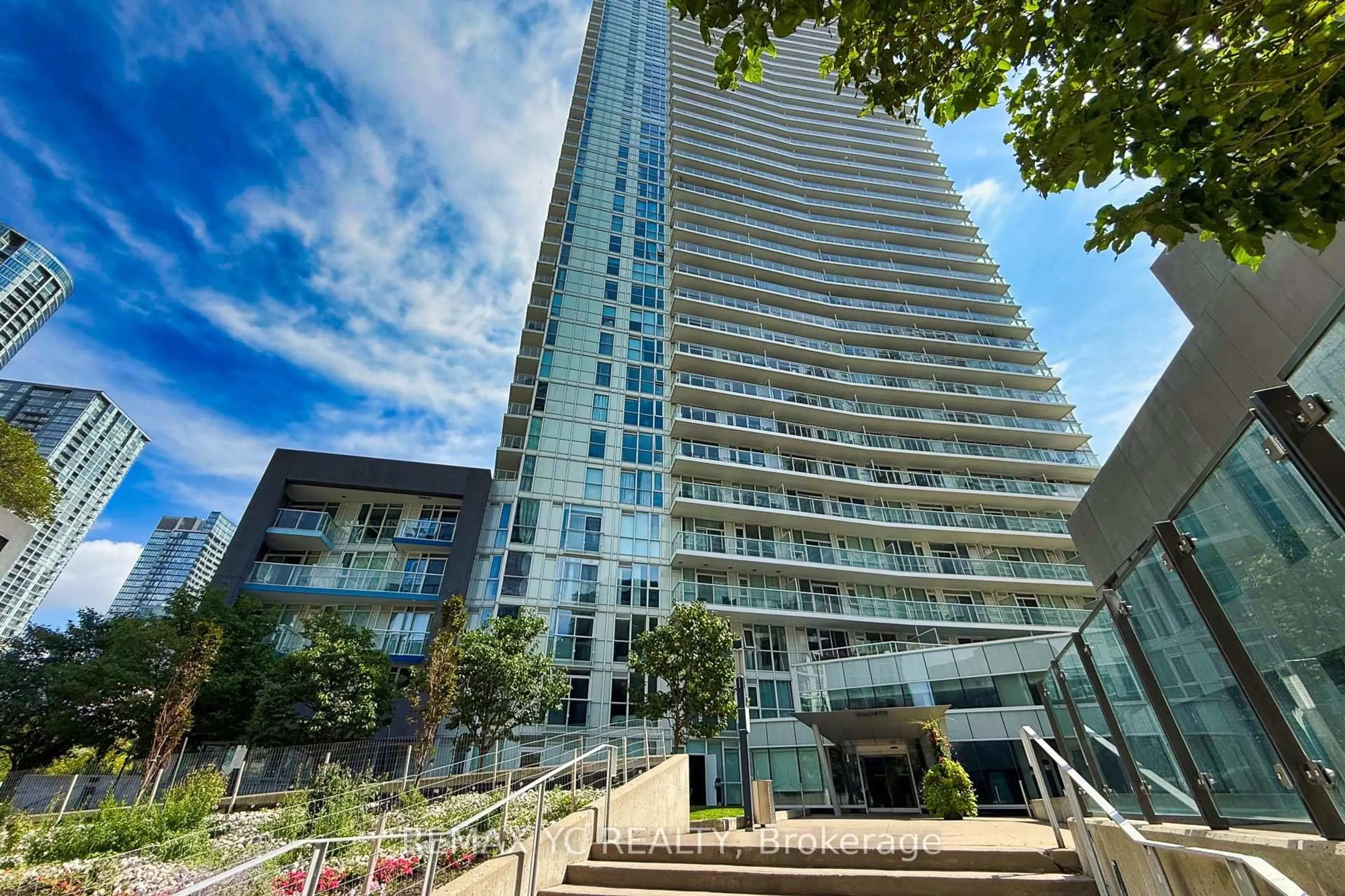 Unknown for 75 Queens Wharf Rd #4611, Toronto Ontario M5V 0J8