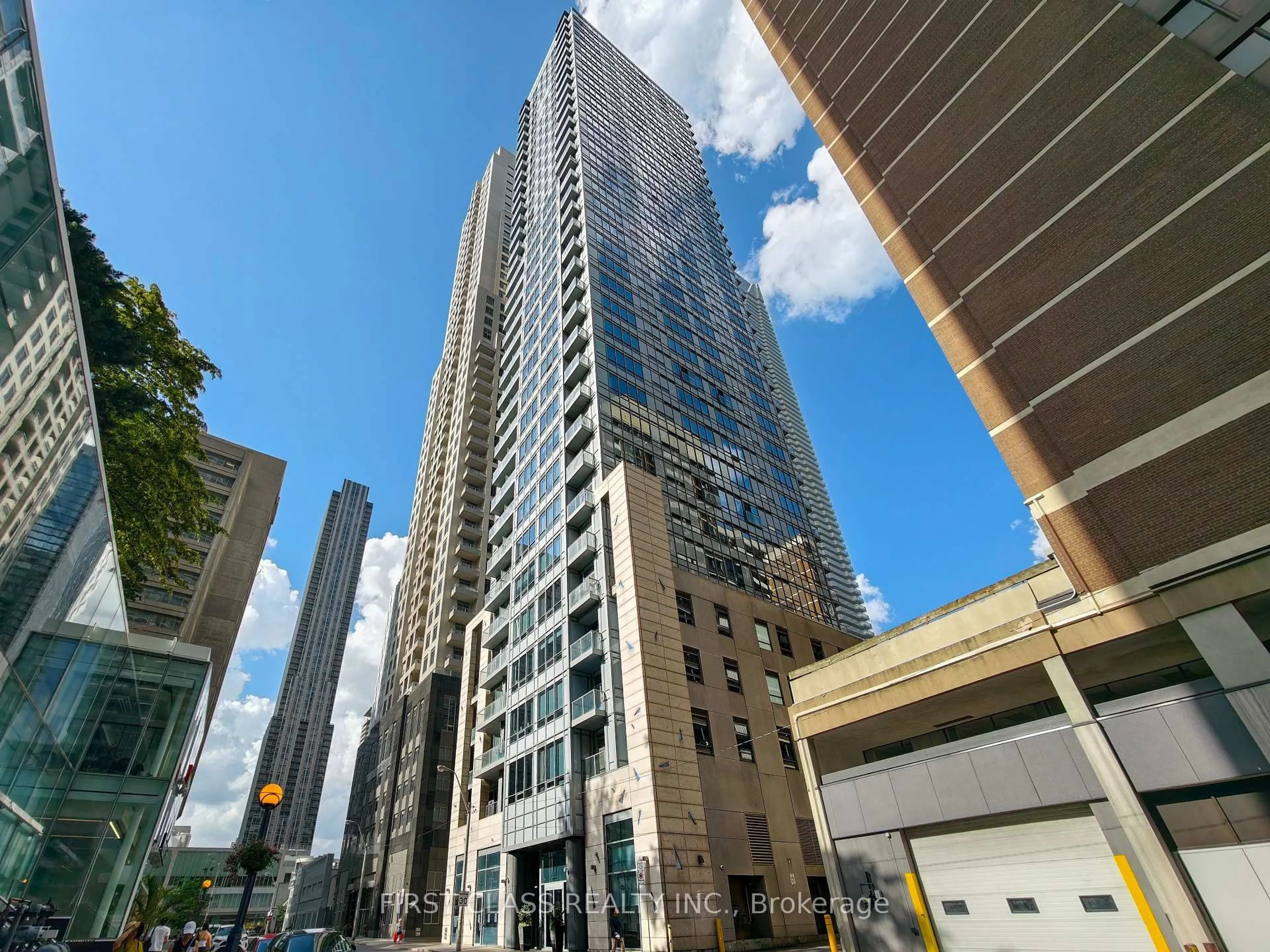 Unknown for 21 Balmuto St #2501, Toronto Ontario M4Y 1W4