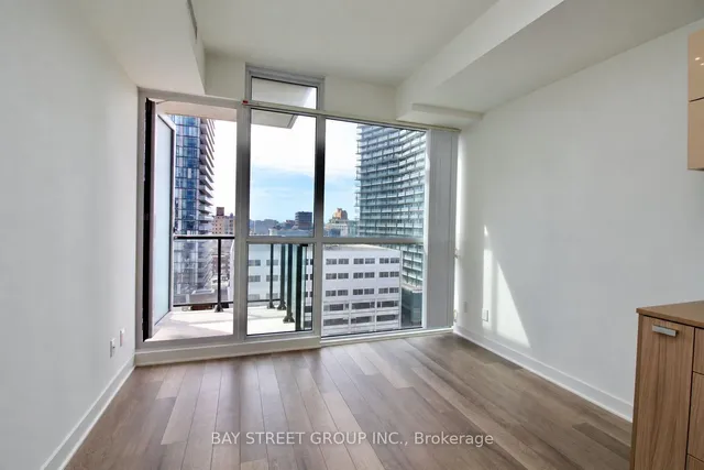 290 Adelaide St #1303, Toronto 4