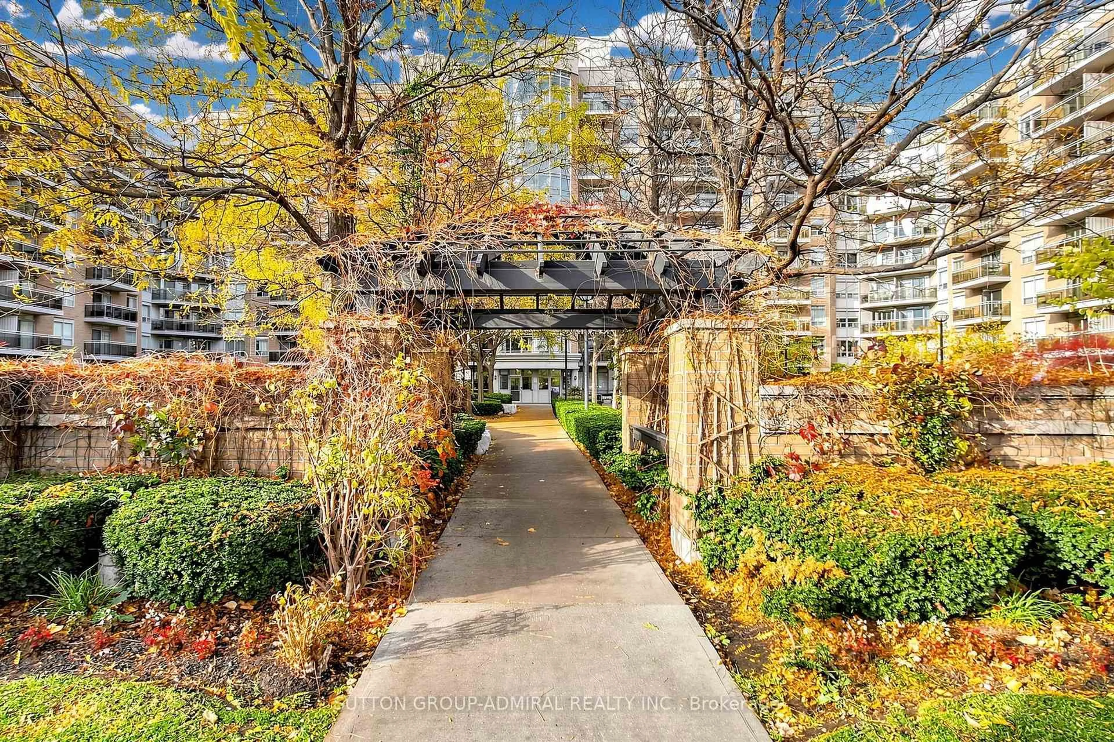 Unknown for 650 Lawrence Ave #435, Toronto Ontario M6A 3E8