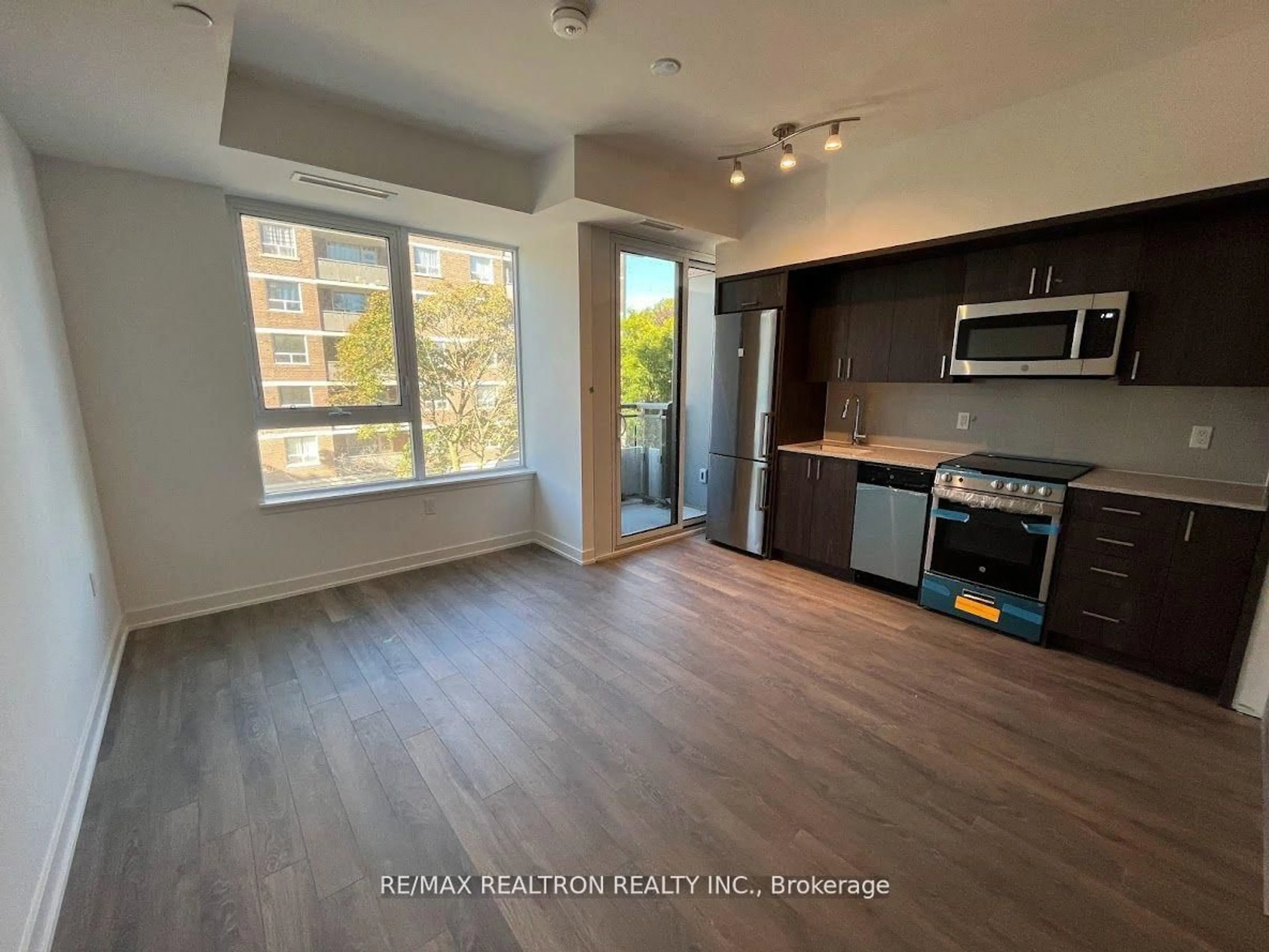 A pic of a room for 1 Cardiff Rd #308, Toronto Ontario M4P 0G2